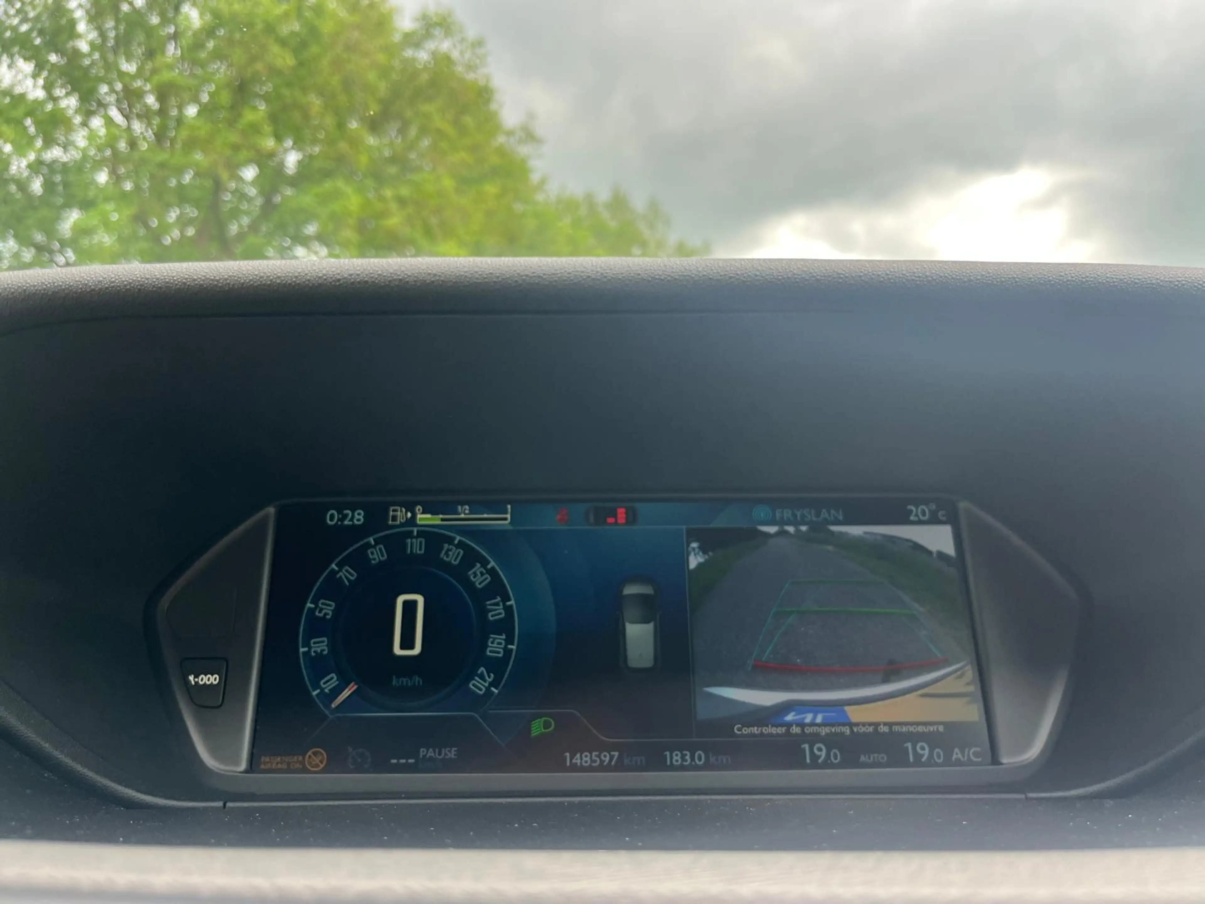 Citroen C4 Picasso 1.6 THP Intensive — photo 15