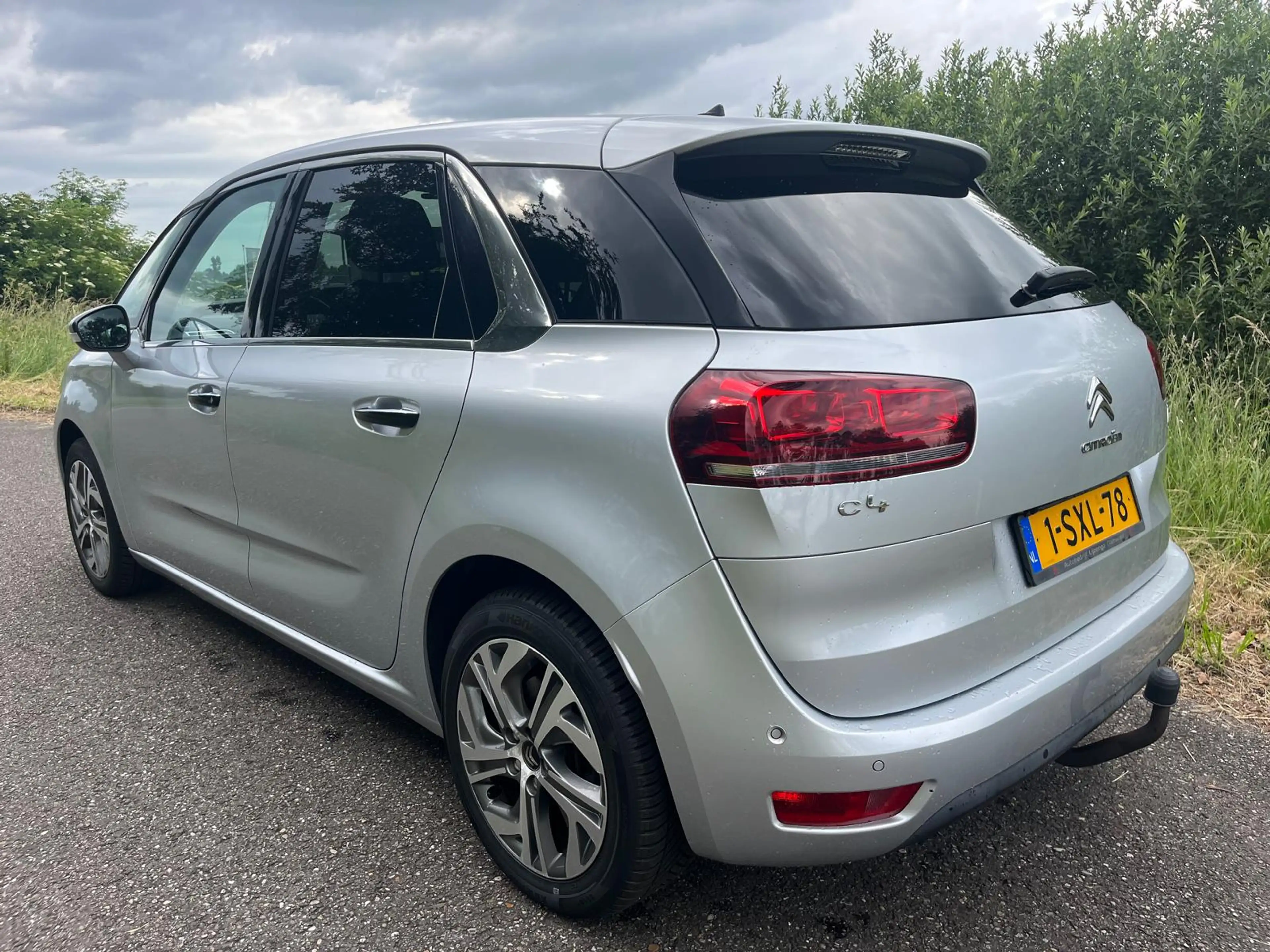 Citroen C4 Picasso 1.6 THP Intensive — photo 3