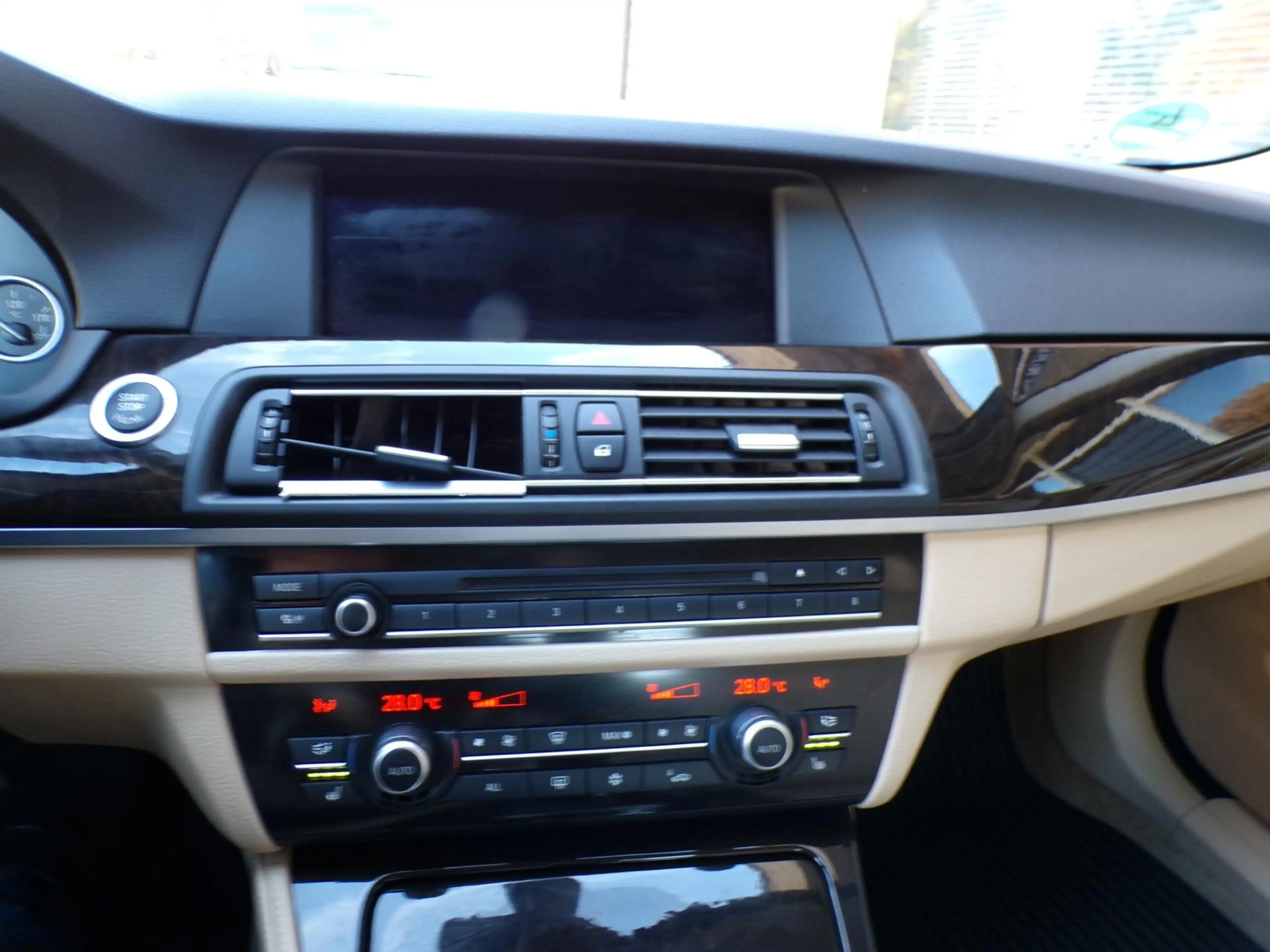 BMW 523 5-serie 523i High Executive Automaat / Leder / Nav — photo 15