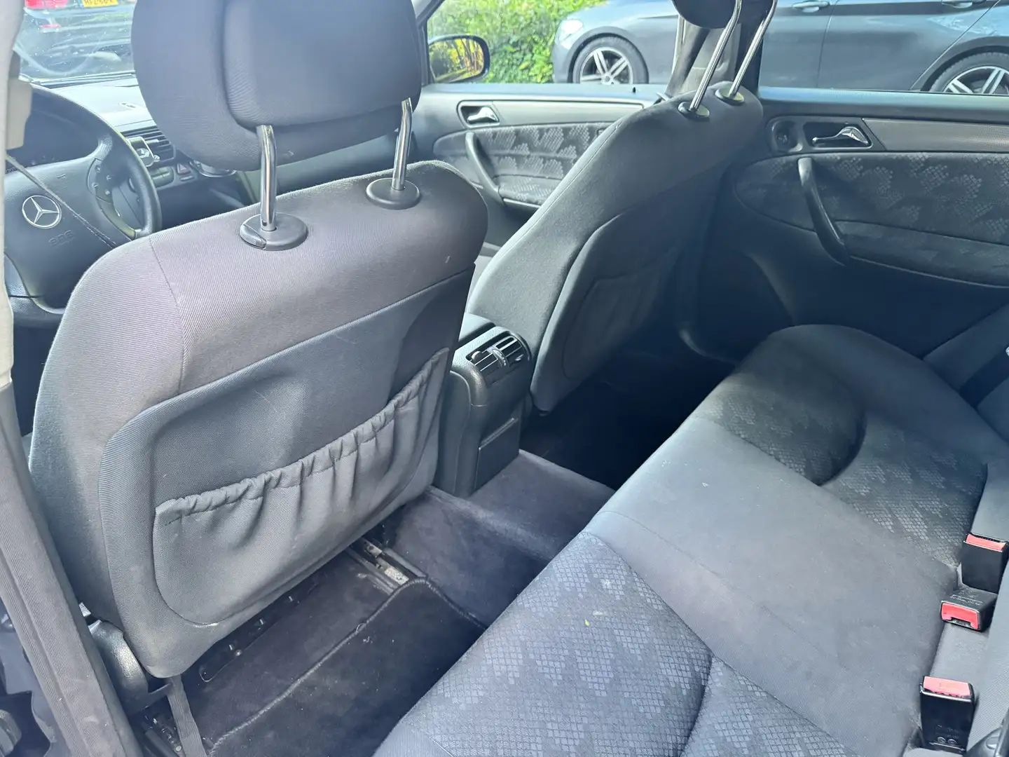 Mercedes-Benz C 200 avantgarde Zwart - 2