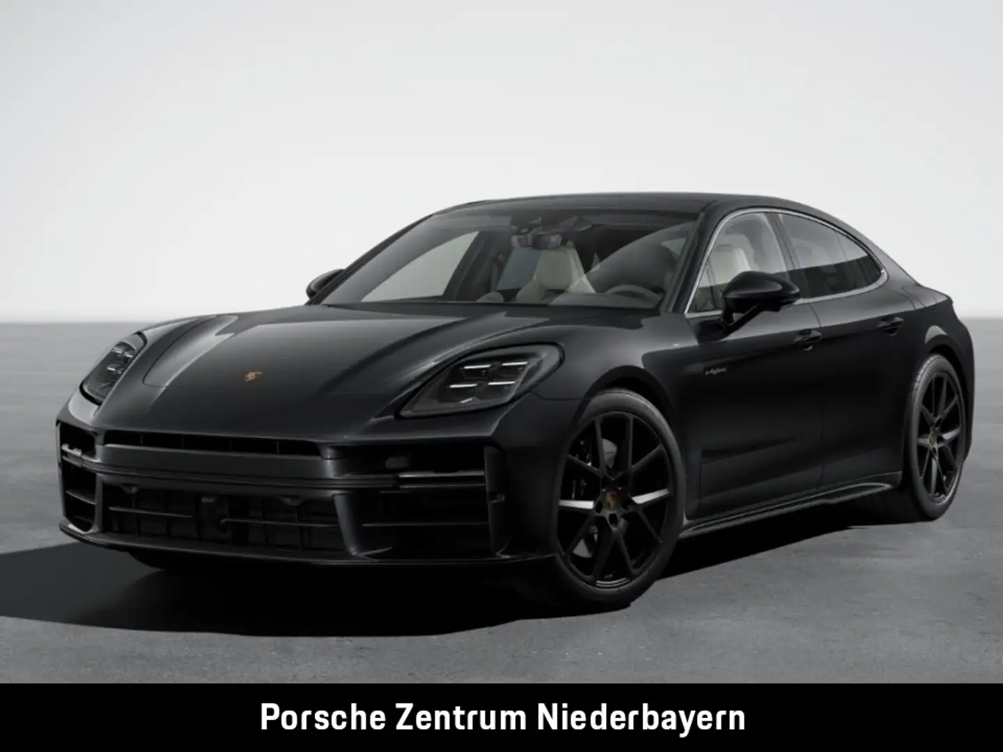 Porsche Panamera 4 E-Hybrid |  Active Ride | BOSE Black - 1