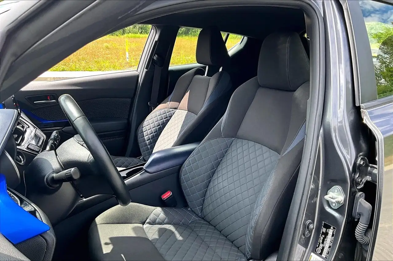 Toyota C-HR fotografie Toyota C-HR