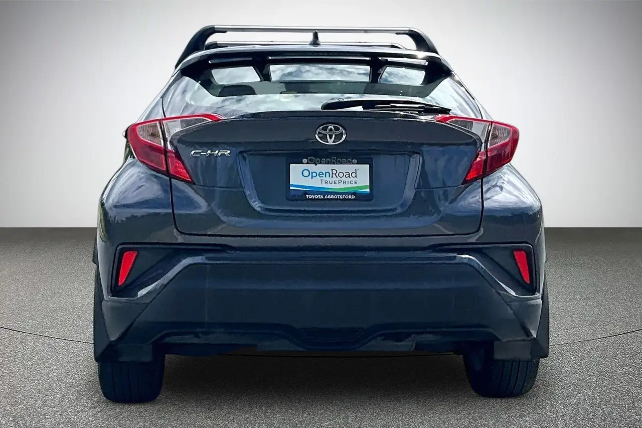 Toyota C-HR fotografie Toyota C-HR