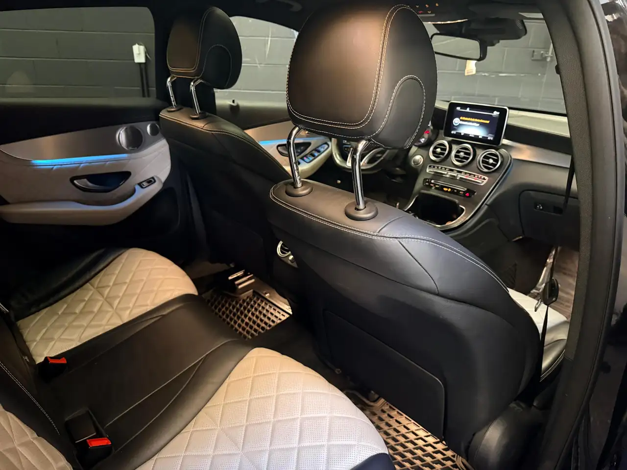 Mercedes-Benz GLC снимка Mercedes-Benz GLC