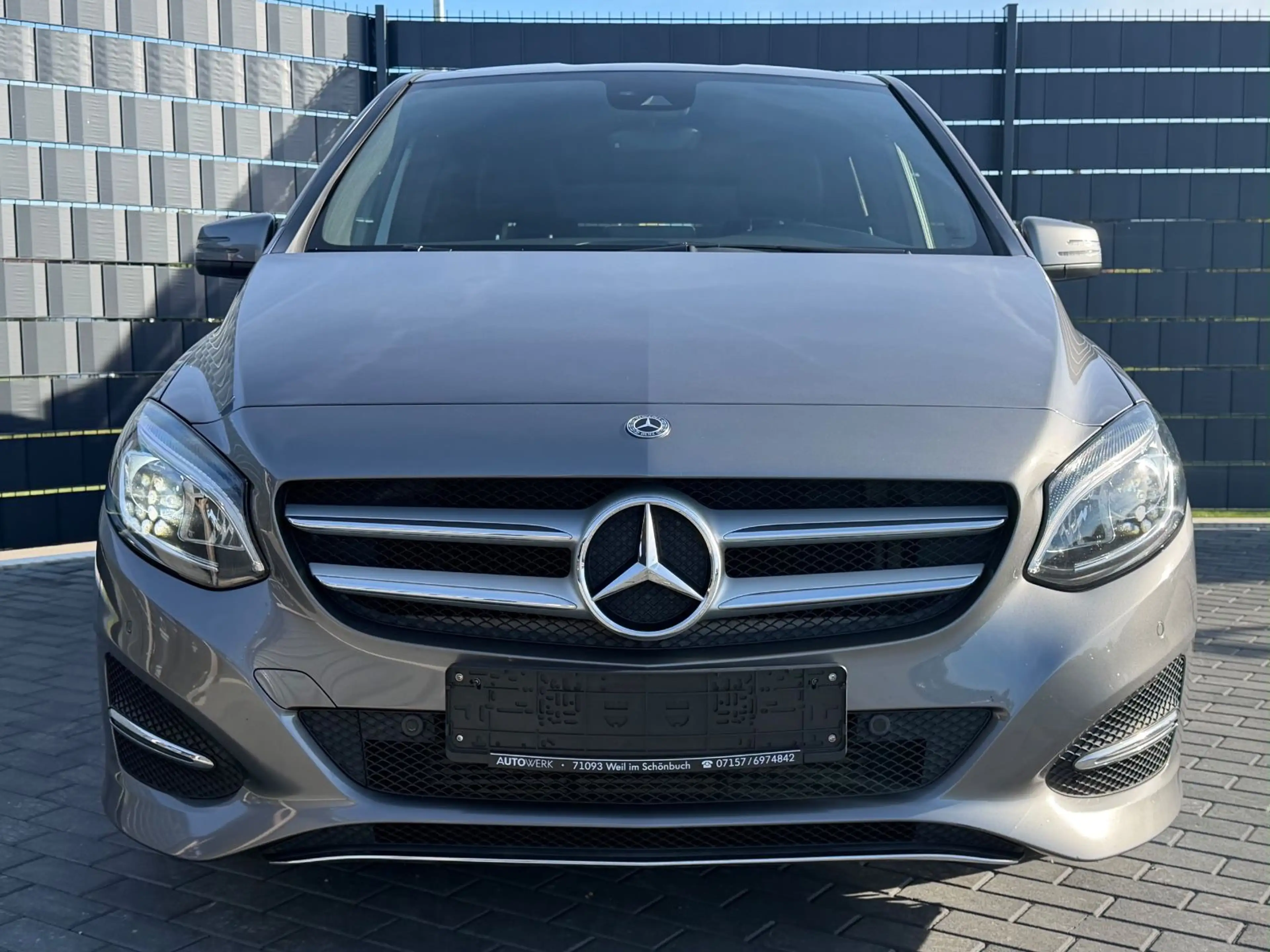 Mercedes-Benz B 200 Urban Style Edition*7G*COMAND*CAM*LED*AHK* — photo 2