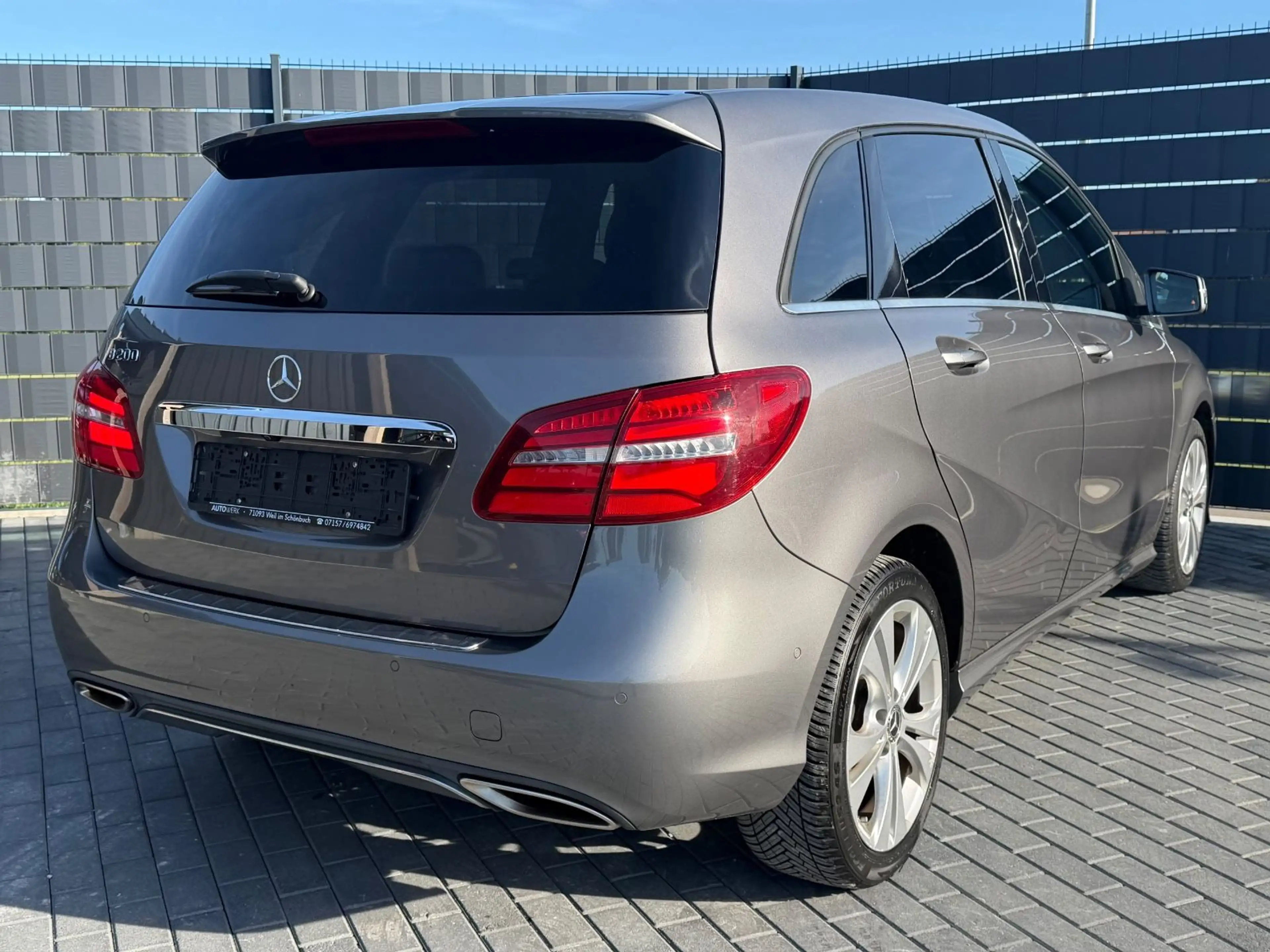 Mercedes-Benz B 200 Urban Style Edition*7G*COMAND*CAM*LED*AHK* — photo 5