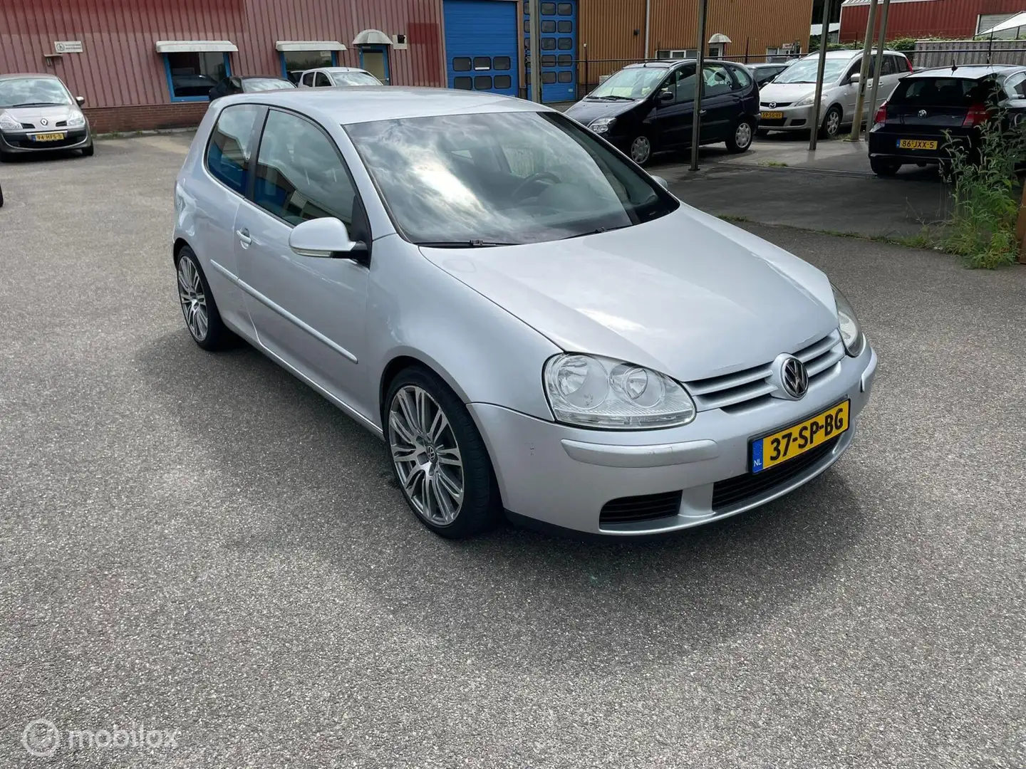Volkswagen Golf 2.0 TDI Sportline Gris - 1