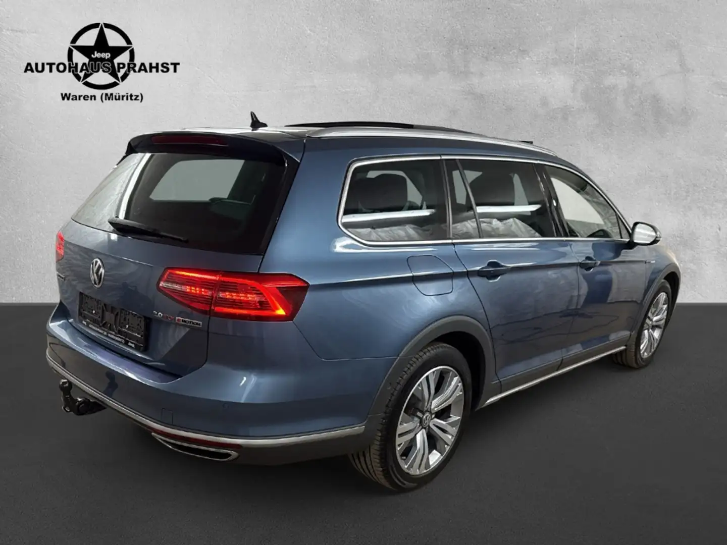Volkswagen Passat Alltrack 2.0TDI LED LEDER HUD PANO AHK Blau - 2