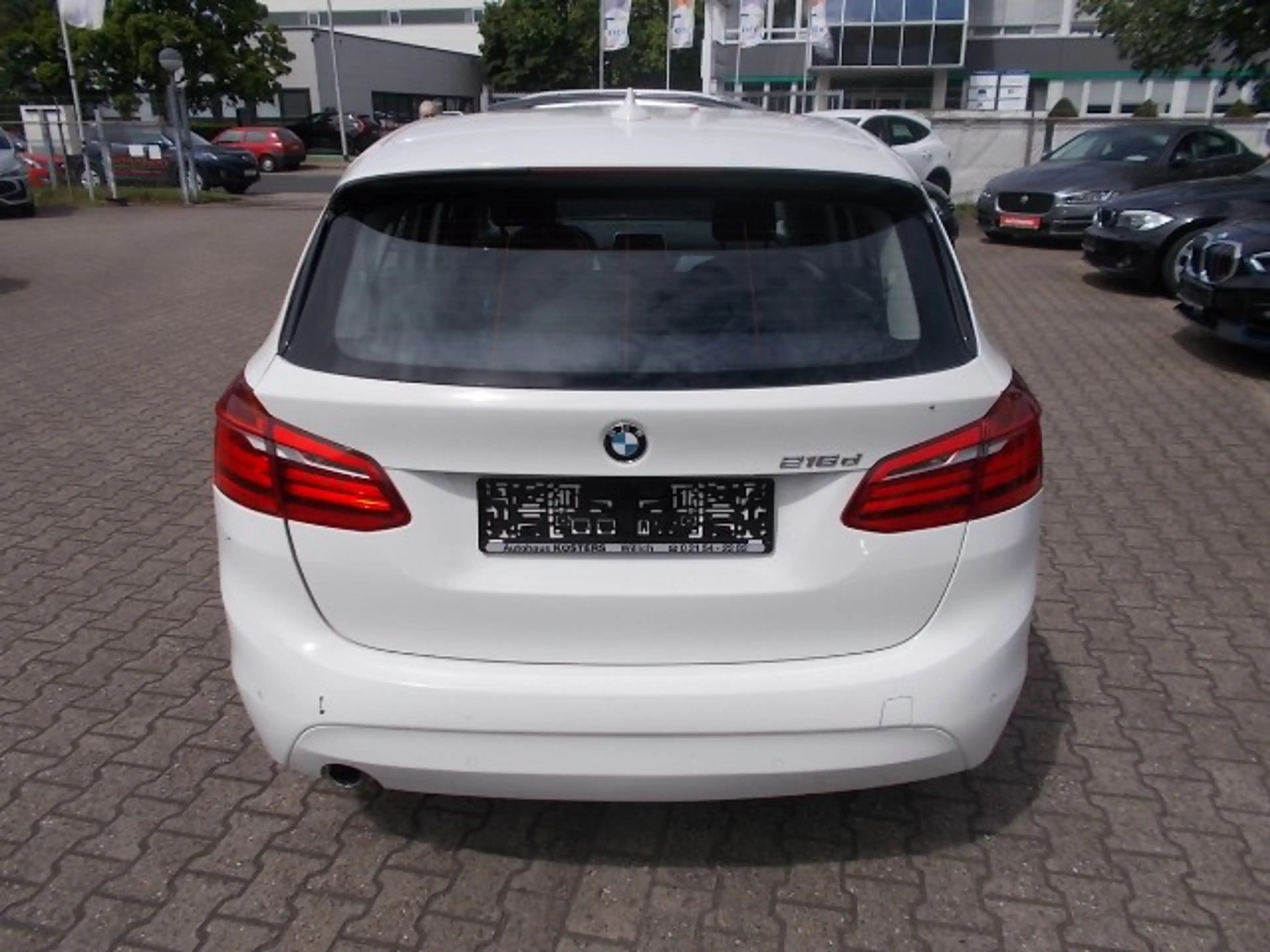 BMW 216 216d Active Tourer, LED, Klimaautom. — photo 6