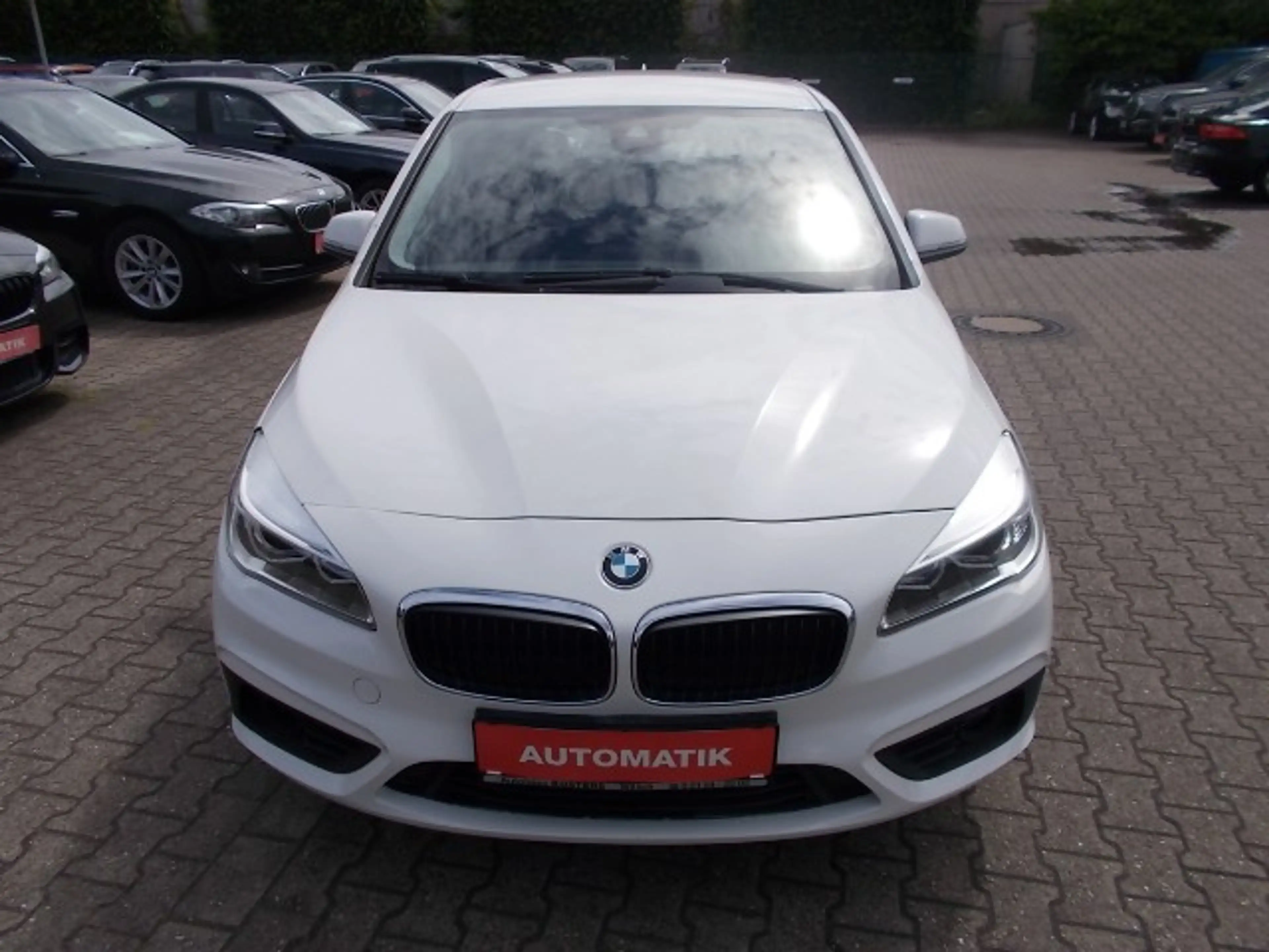 BMW 216 216d Active Tourer, LED, Klimaautom. — photo 2