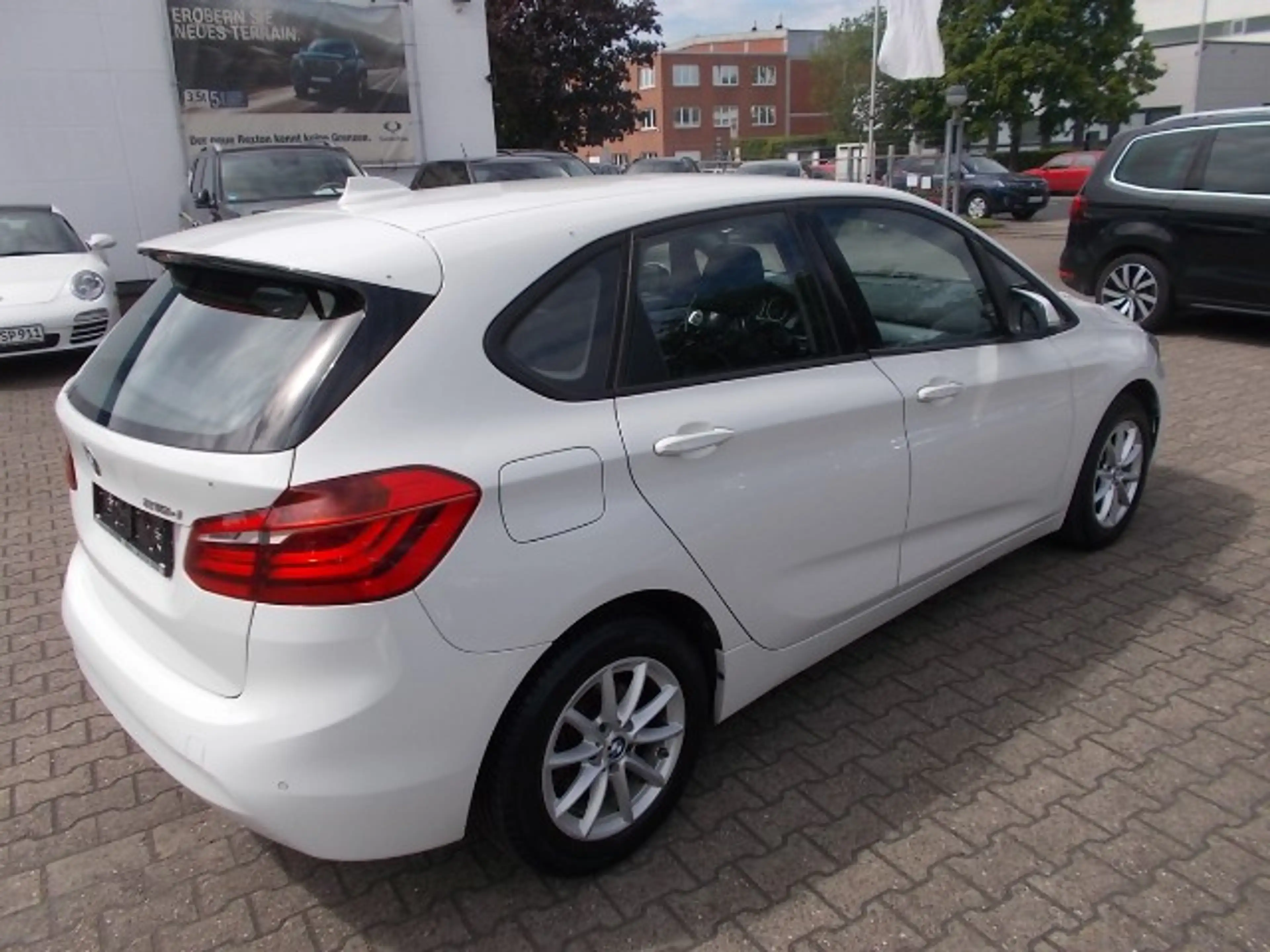 BMW 216 216d Active Tourer, LED, Klimaautom. — photo 5