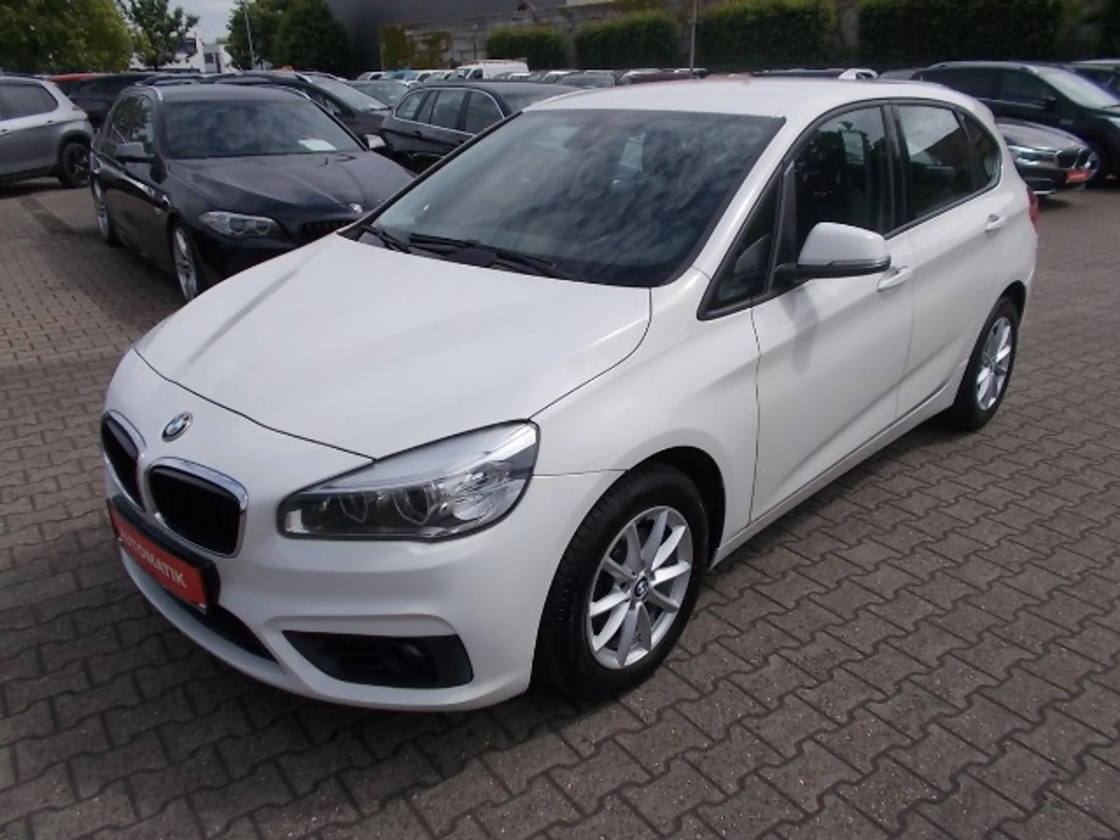 BMW 216 216d Active Tourer, LED, Klimaautom.
