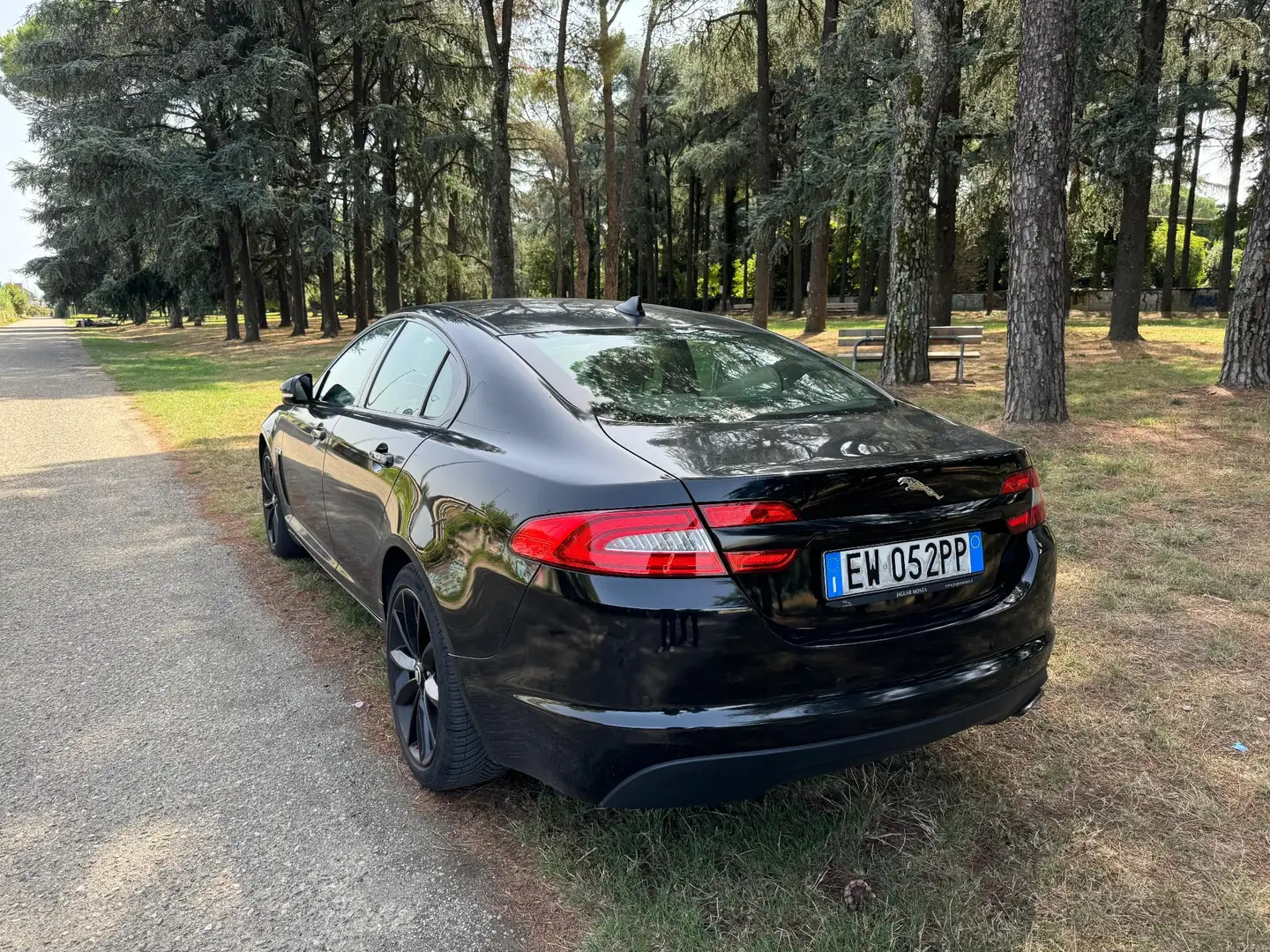 Jaguar XF 2.2d eco 163cv auto - 1