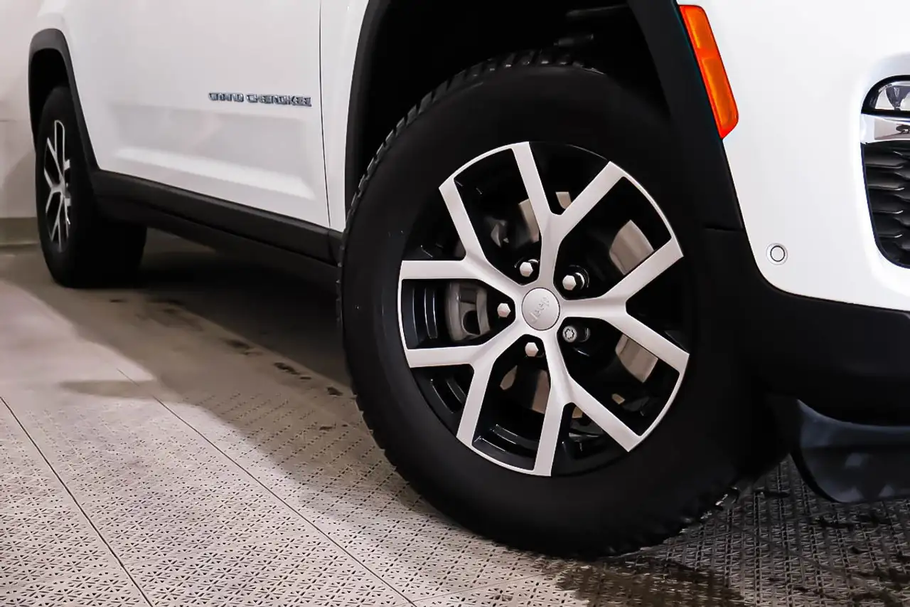 Jeep Grand Cherokee снимка Jeep Grand Cherokee