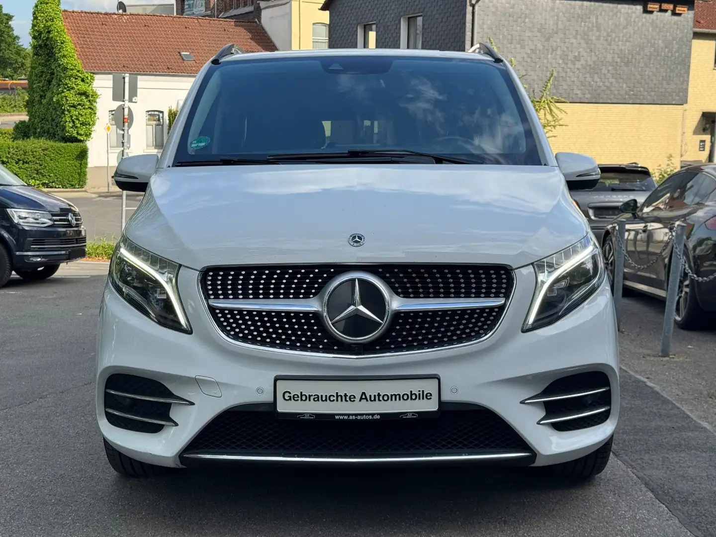 Mercedes-Benz V 220 d Aut. EDITION kompakt 9G AMG-Line LED R19 Alb - 1