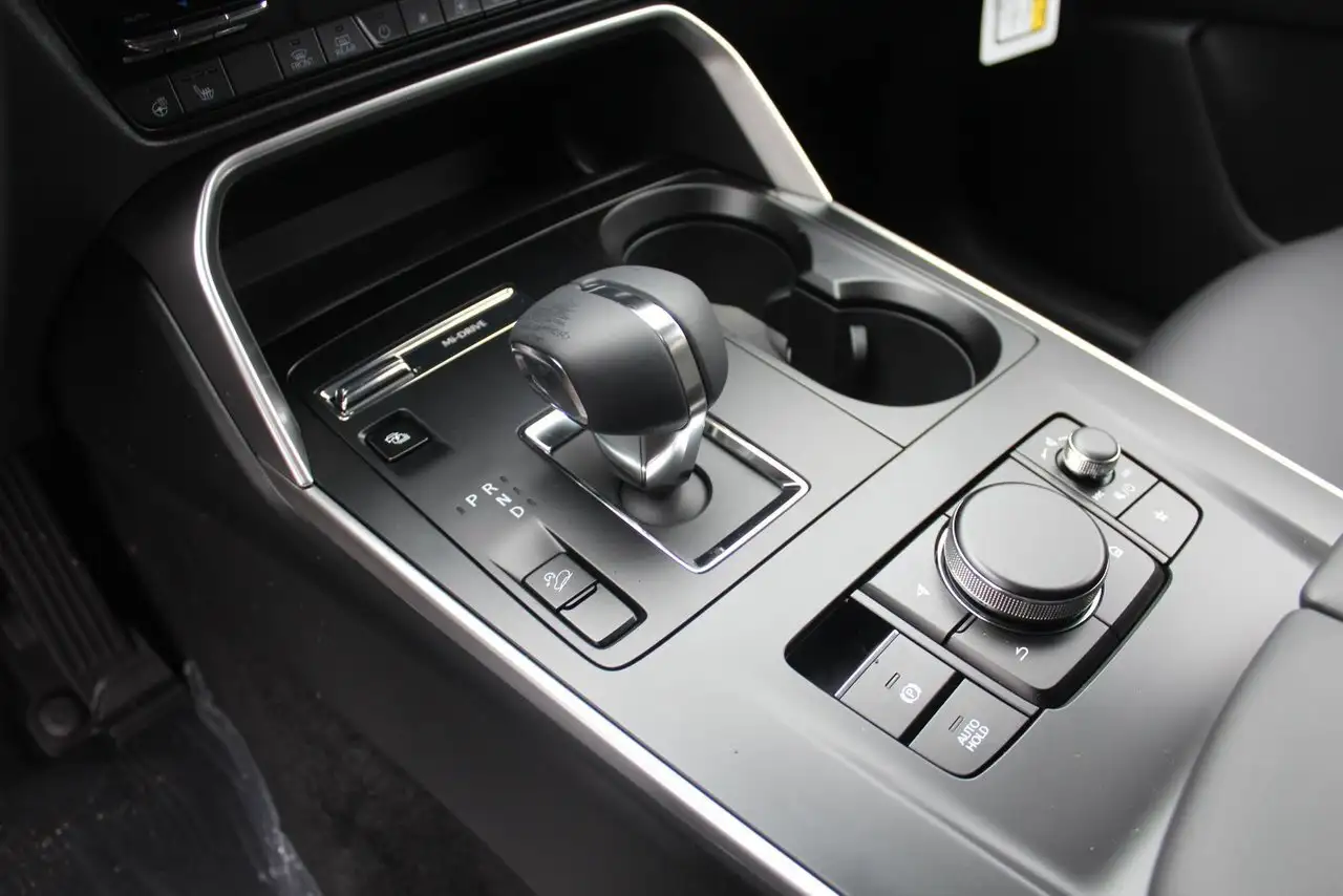 Mazda CX-90 PHEV снимка Mazda CX-90 PHEV