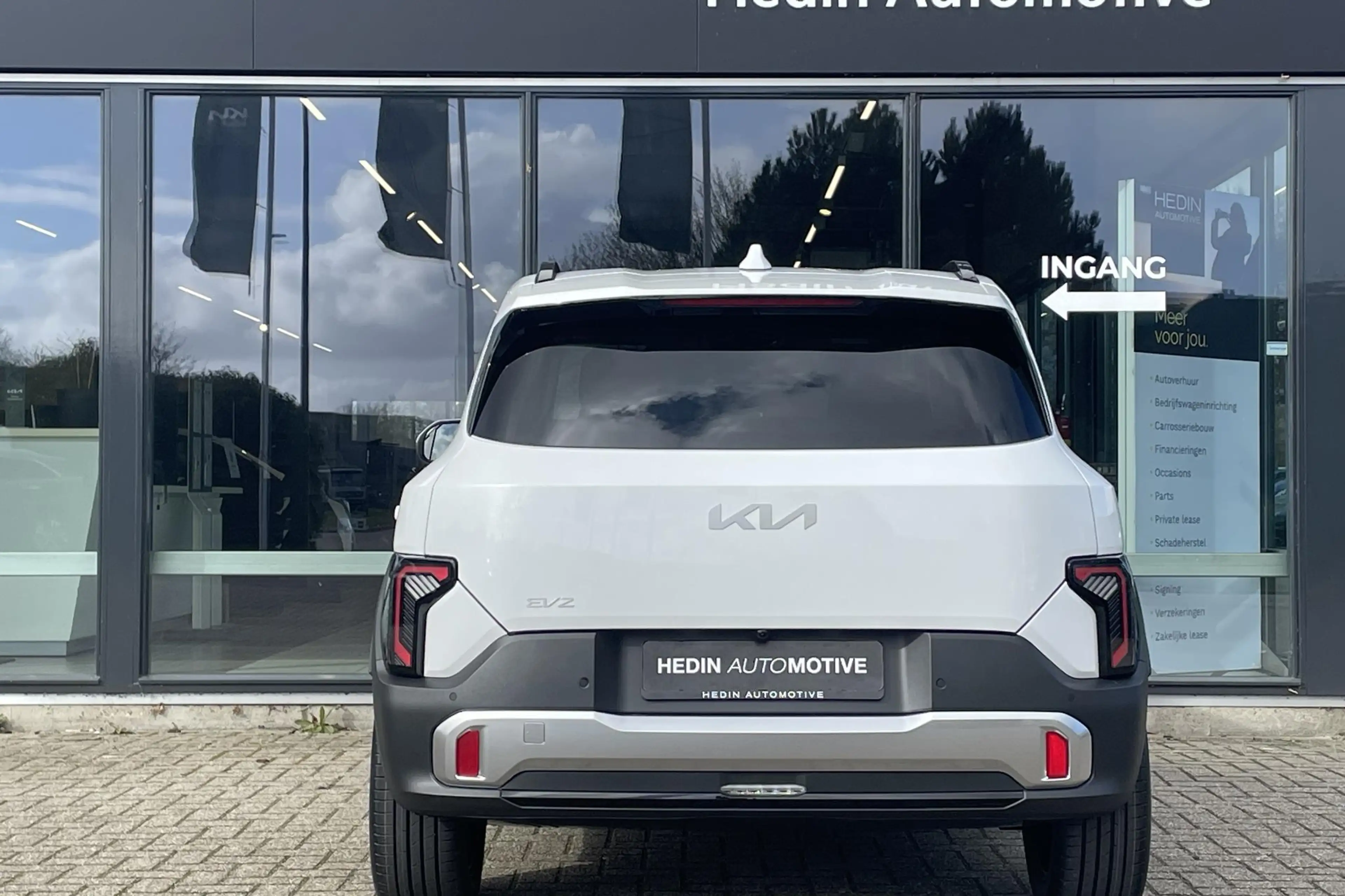 Kia EV2 Plus Advanced 4 zits 42.2 kWh | LM velgen 18 inch — photo 9