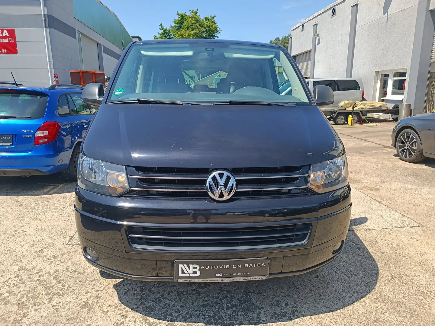 Volkswagen T5 Multivan DSG 140 CP,Standheizung,ALU,NAVI,AHK,PDC Schwarz - 2