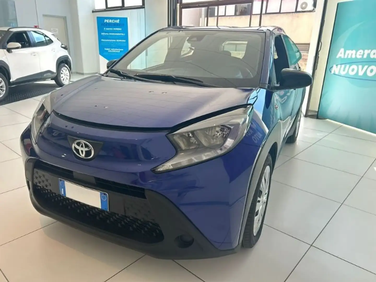 Toyota Aygo Aygo X X 1.0 Active 72cv Bleu - 1