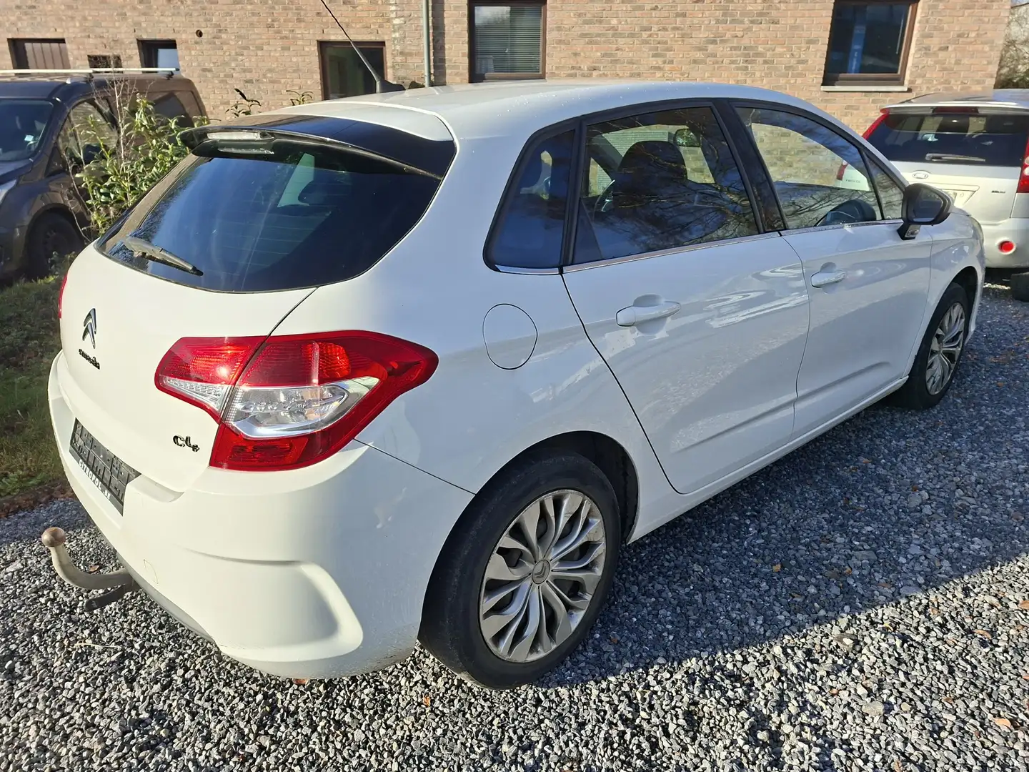 Citroen C4 C4 1.6 HDi Attraction airco, nouvel embrayage Wit - 2