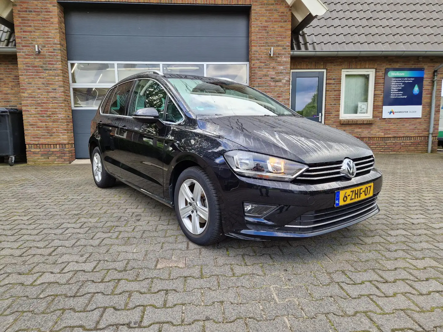 Volkswagen Golf Sportsvan 1.4 TSI Highline Zwart - 2