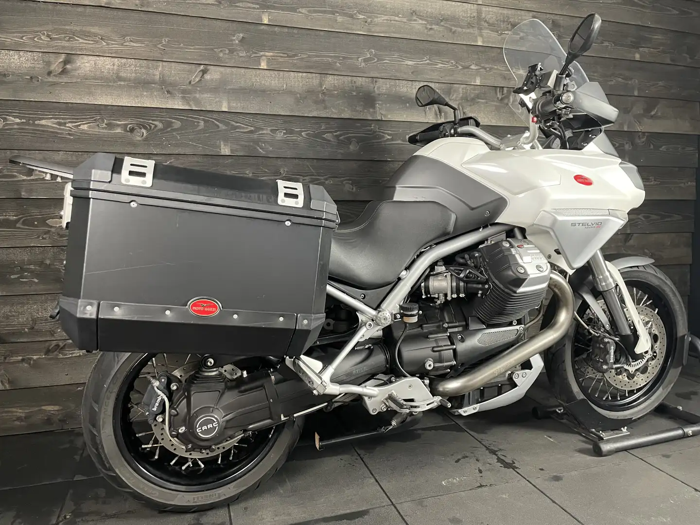 Moto Guzzi Stelvio 1200 8V ABS TOURING Wit - 2