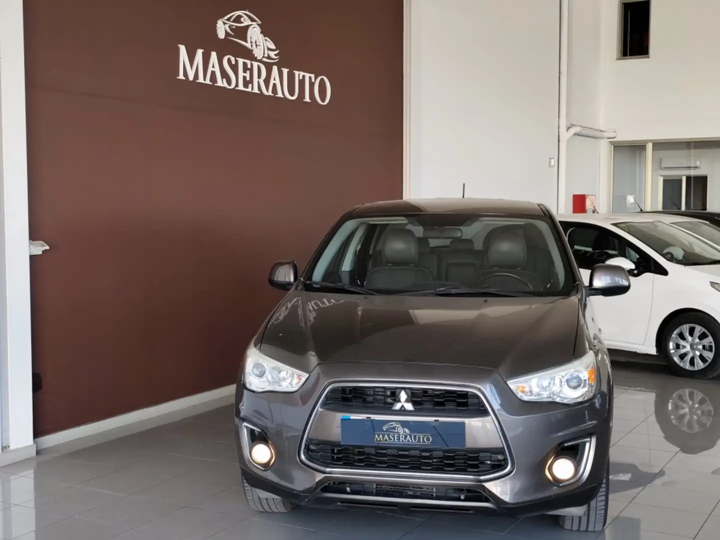 Mitsubishi ASX 180DI-D Motion Gris - 1