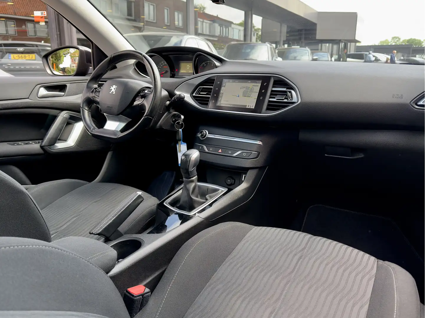 Peugeot 308 1.2 PURE TECH EXECUTIVE. PANODAK NAVI AIRCO LED LM Noir - 2