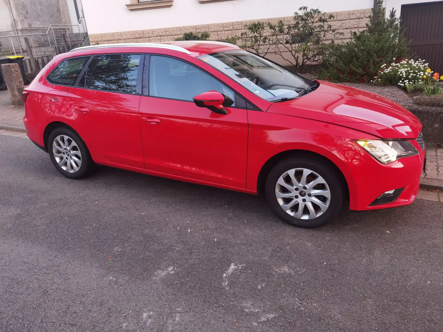 SEAT Leon Kombi Klima 105 PS Rood - 1