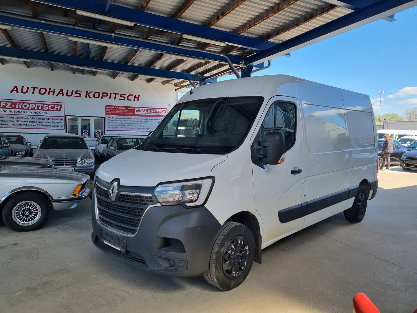 Renault Master L2H2 2,3 dci Weiß - 1