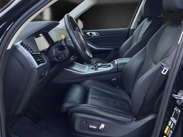 BMW X5 view 12