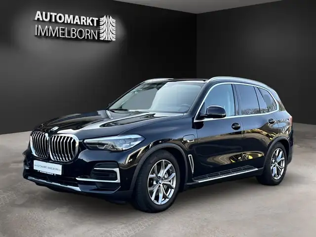 BMW X5 view 4