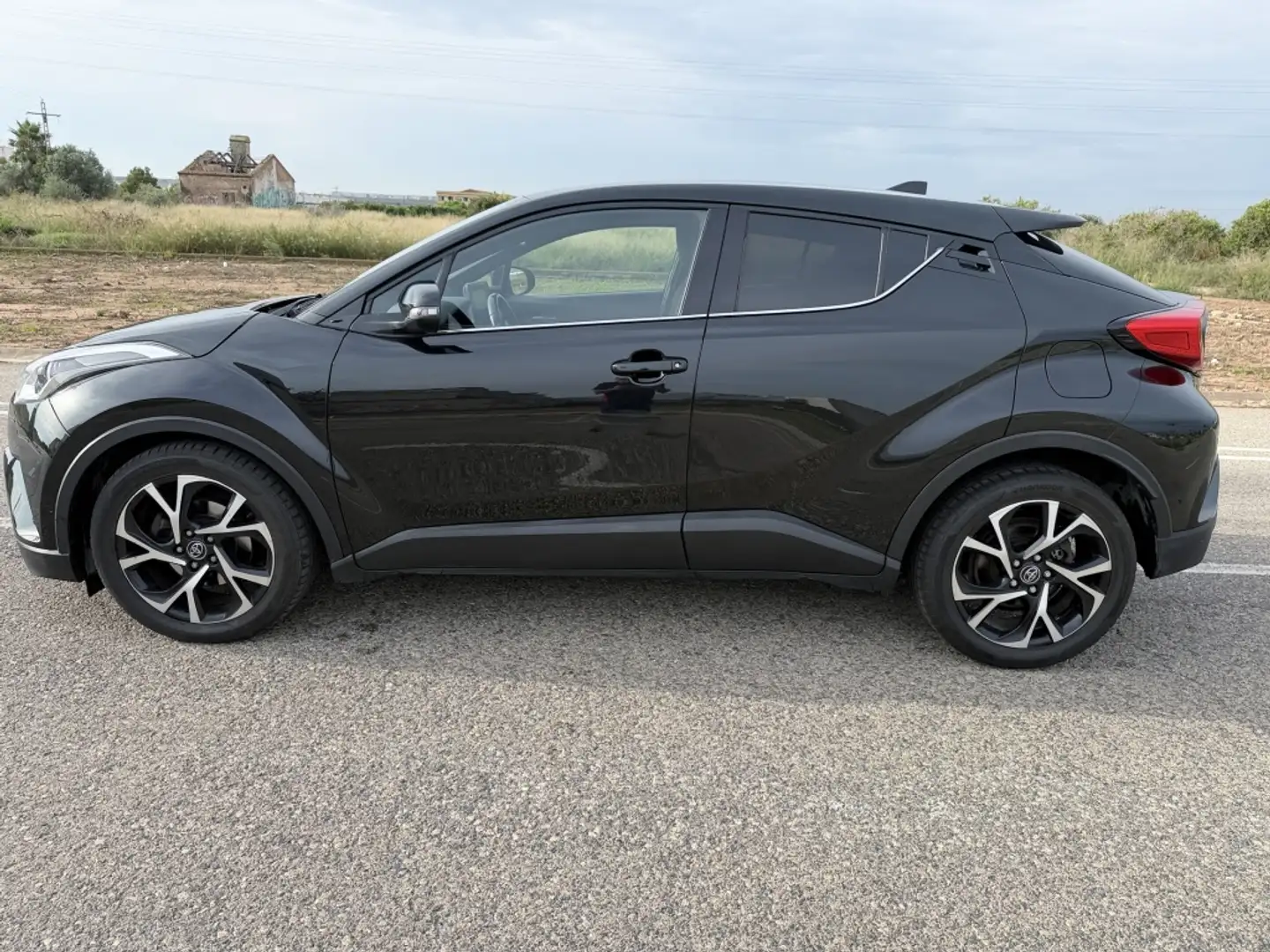 Toyota C-HR 125H Advance Negro - 2