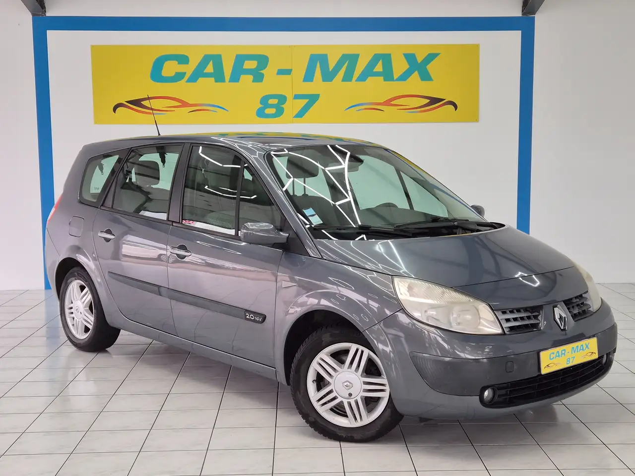 Renault Grand Scenic II 2.0 136cv
