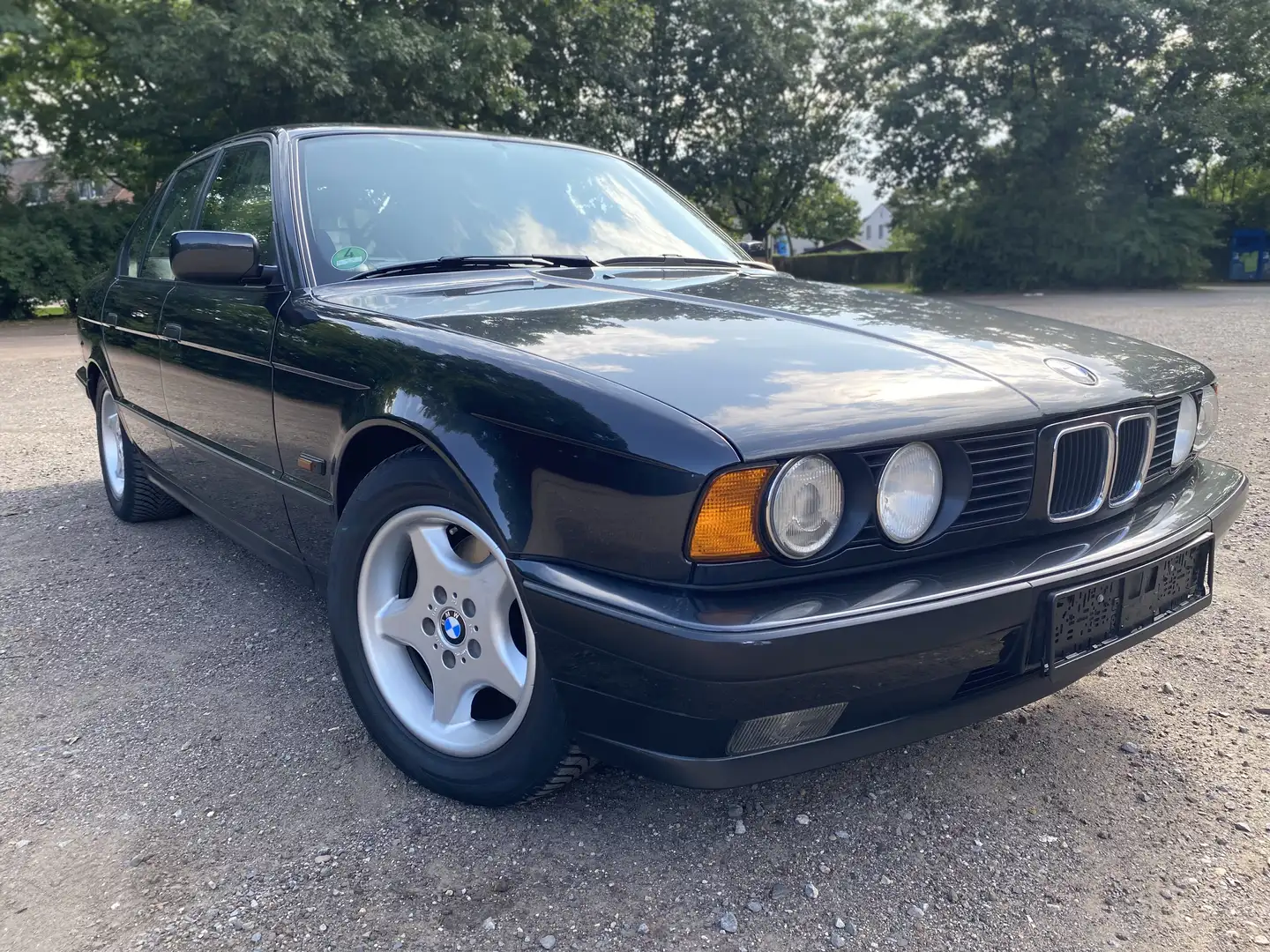 BMW 525 525i 24V Чорний - 2