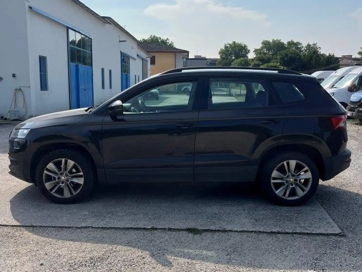 Skoda Karoq Karoq 1.6 tdi scr Executive dsg Schwarz - 2