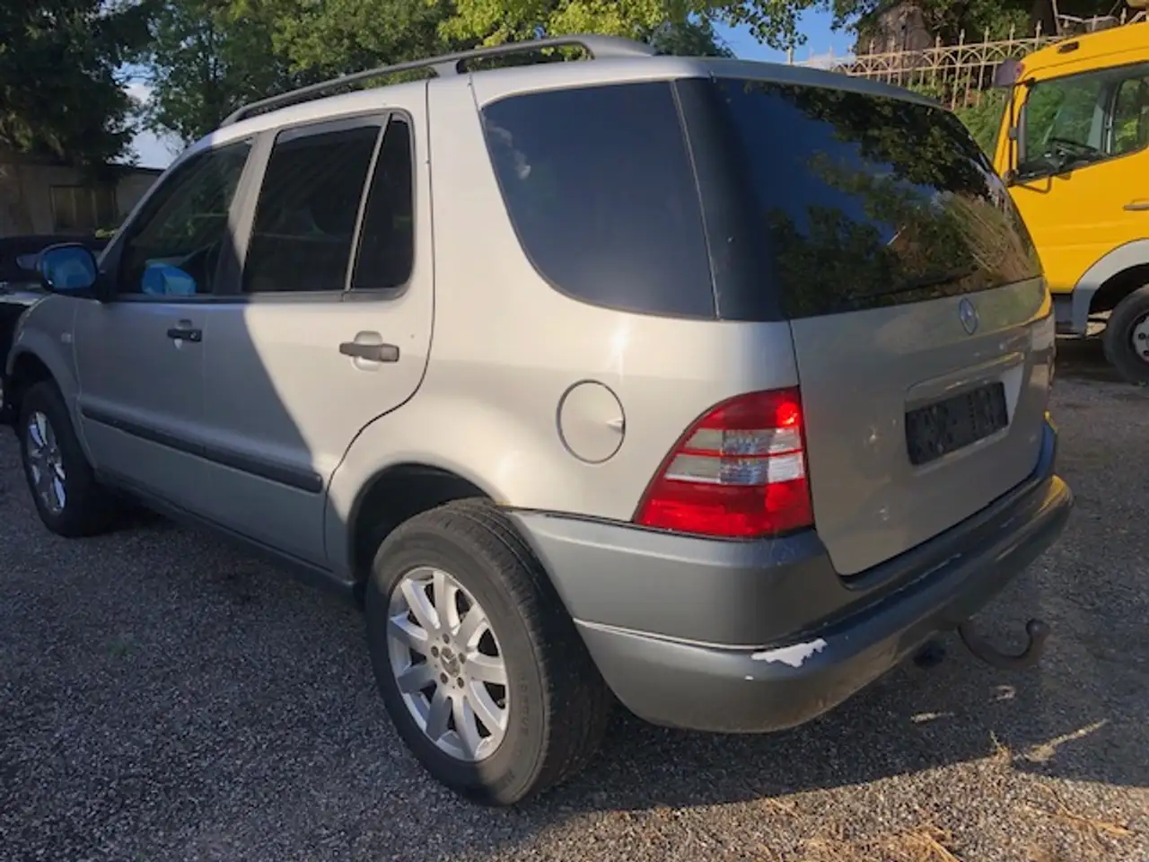 Mercedes-Benz ML 230, foto 2