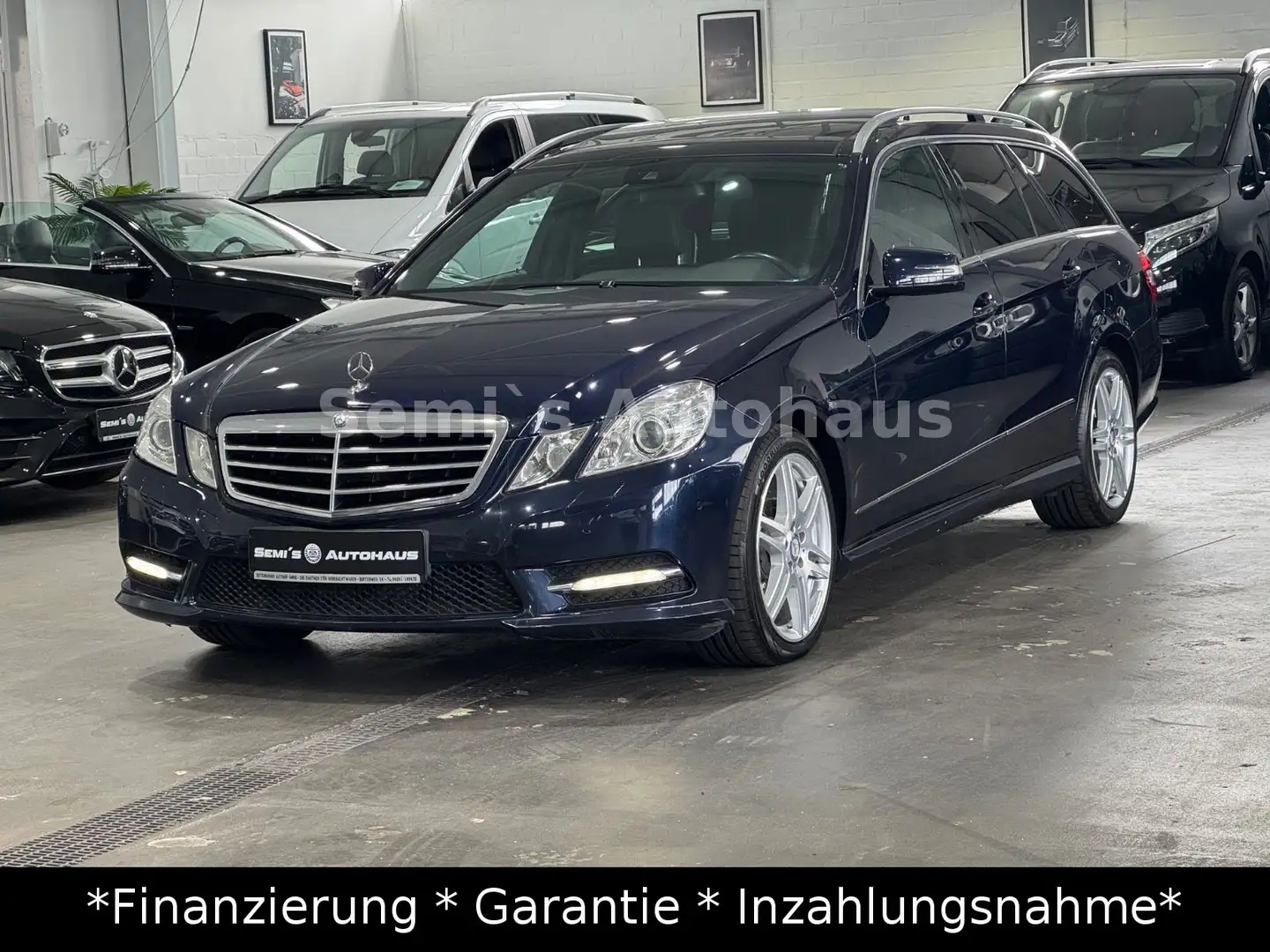 Mercedes-Benz E 250 T CDI AMG 4Matic*2.Hand*Panorama*T-Leder* Kék - 1