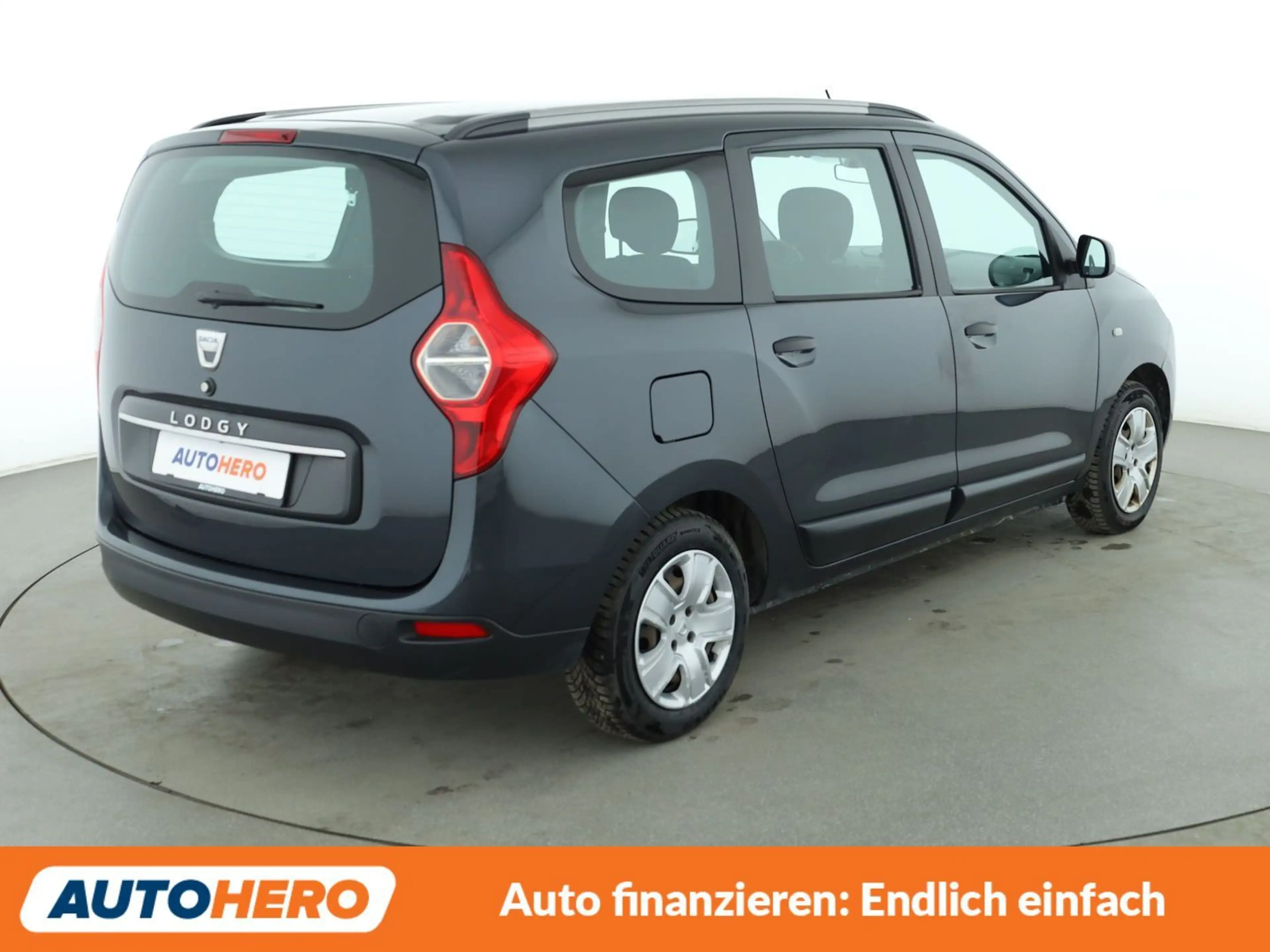 Dacia Lodgy 1.3 TCe Comfort *NAVI*TEMPO*SHZ*KLIMA* — photo 6