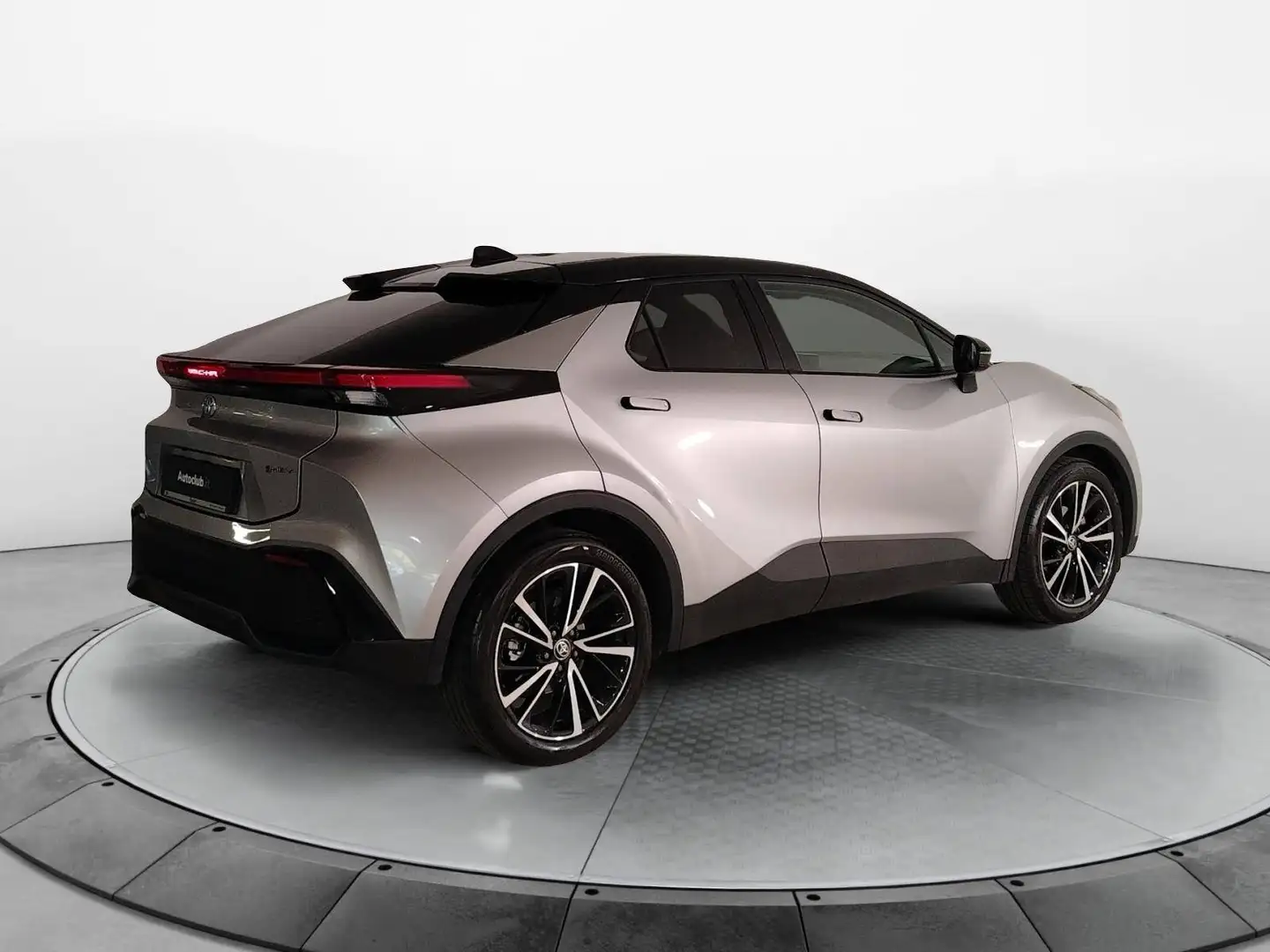 Toyota C-HR 2.0 hev Lounge fwd Argento - 2