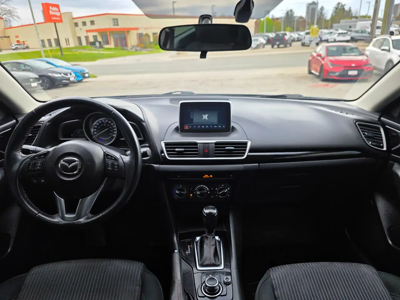 Mazda 3 снимка Mazda 3