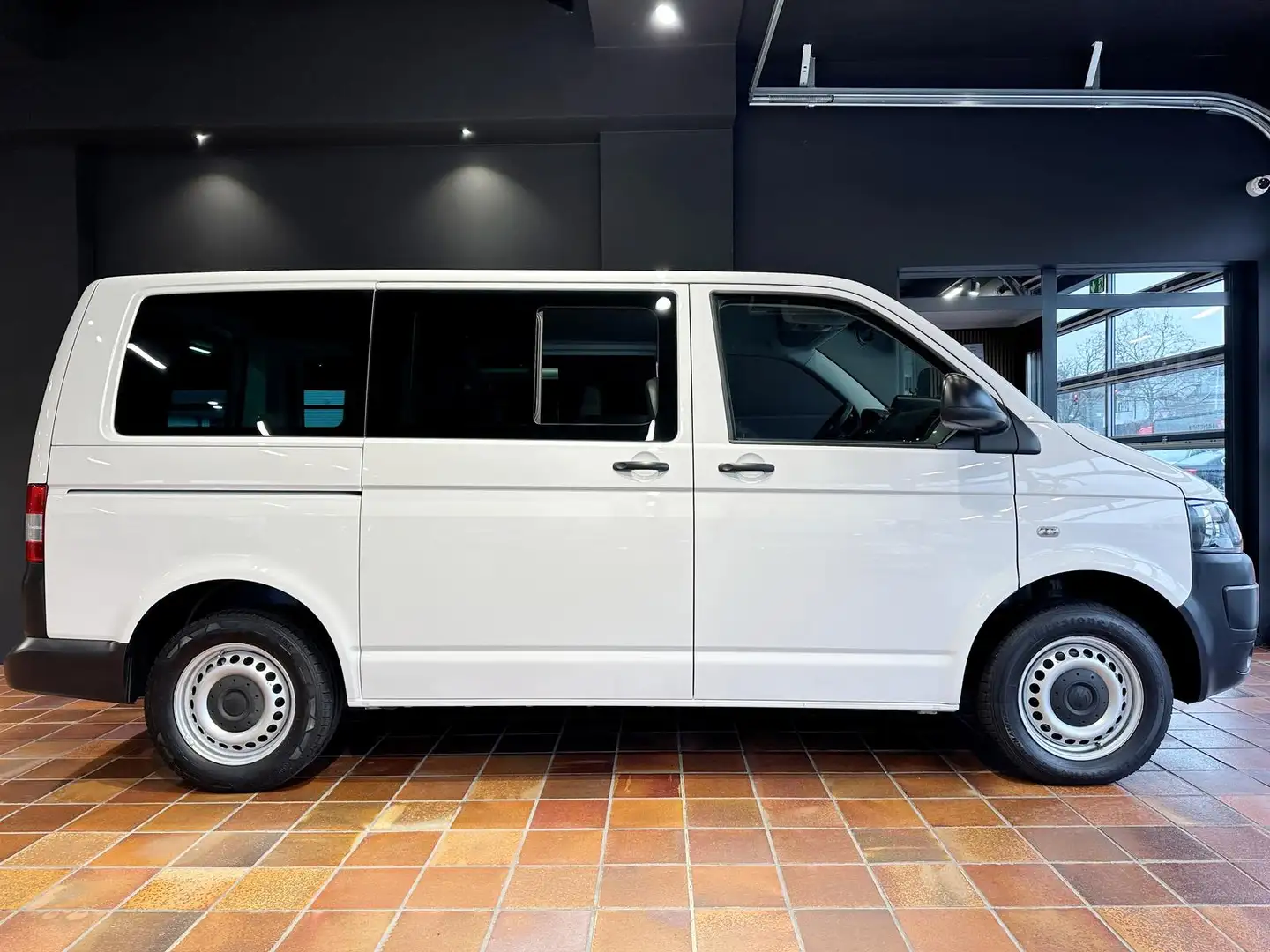 Volkswagen T5 Kombi T5 4MOTION KURZ 9SITZER KLIMA STANDHZ BUNDESWEHR/1 Blanco - 1