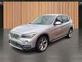 BMW X1 18 i sDrive xLine*AHK*Navi*1.Hand Stříbrná - thumbnail 2