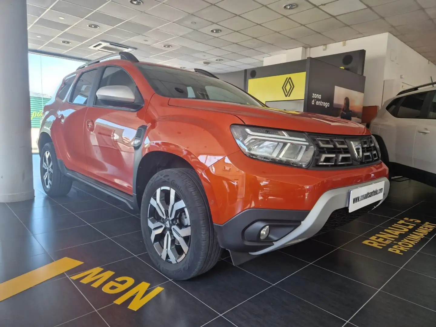 Dacia Duster 1.3 TCe EDC Prestige 4x2 110kW Naranja - 1
