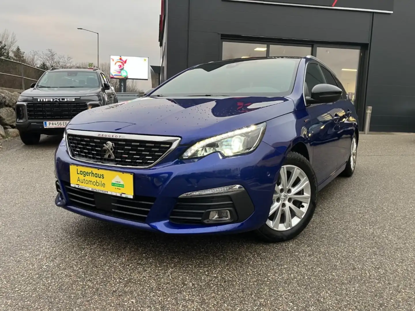 Peugeot 308 SW GTLIN PT130AT8 Grau - 1