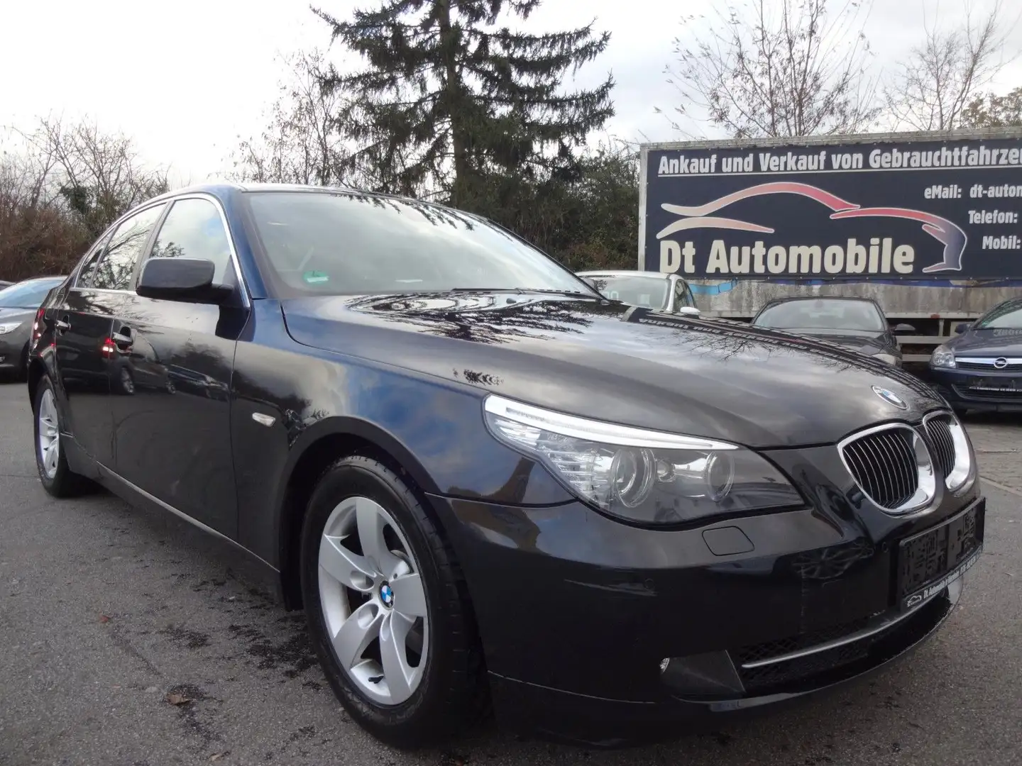 BMW 523 Baureihe 5 Lim.523i/Navi/Leder/Xenon/Tüv-Neu Чёрный - 1