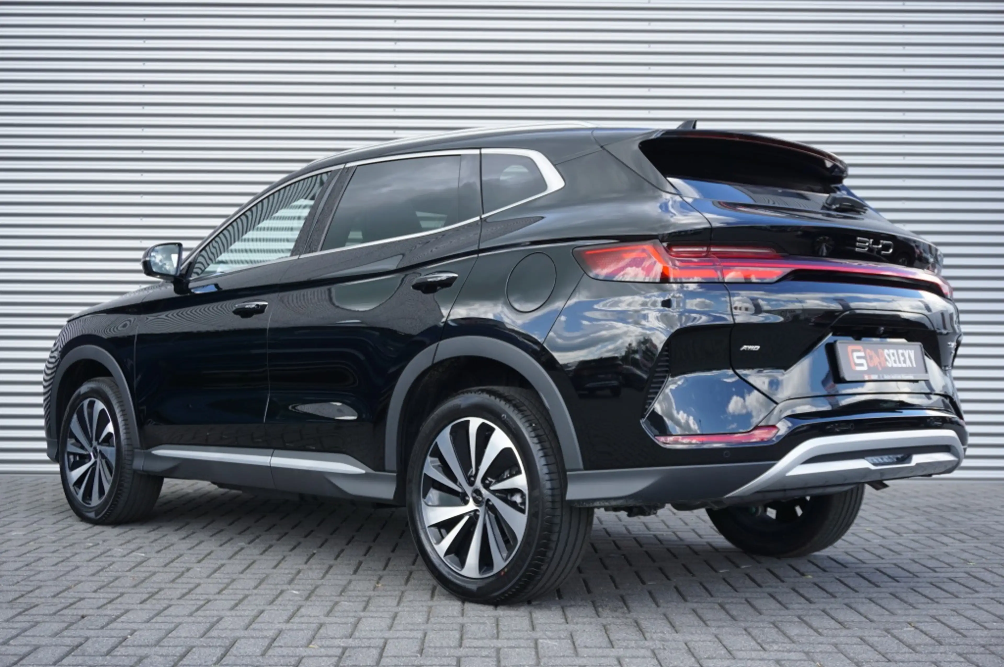 BYD Seal U 1.5 Turbo DM-i AWD Design 323 pk | 1.300 TREKGEWIC — photo 3