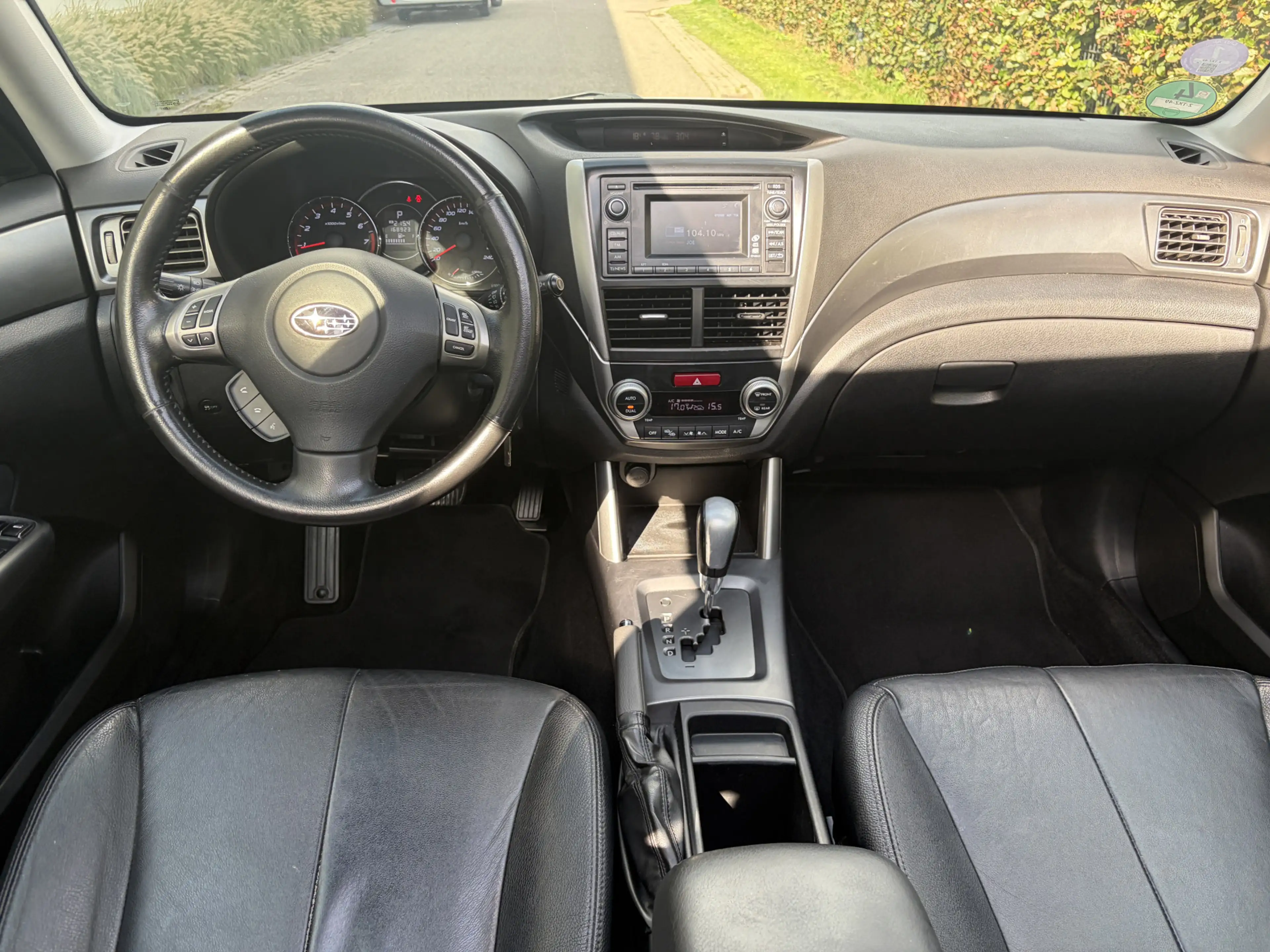 Subaru Forester 2.0 XS Premium Plus / AUTOMAAT / LEER / PANORAMADA — photo 3
