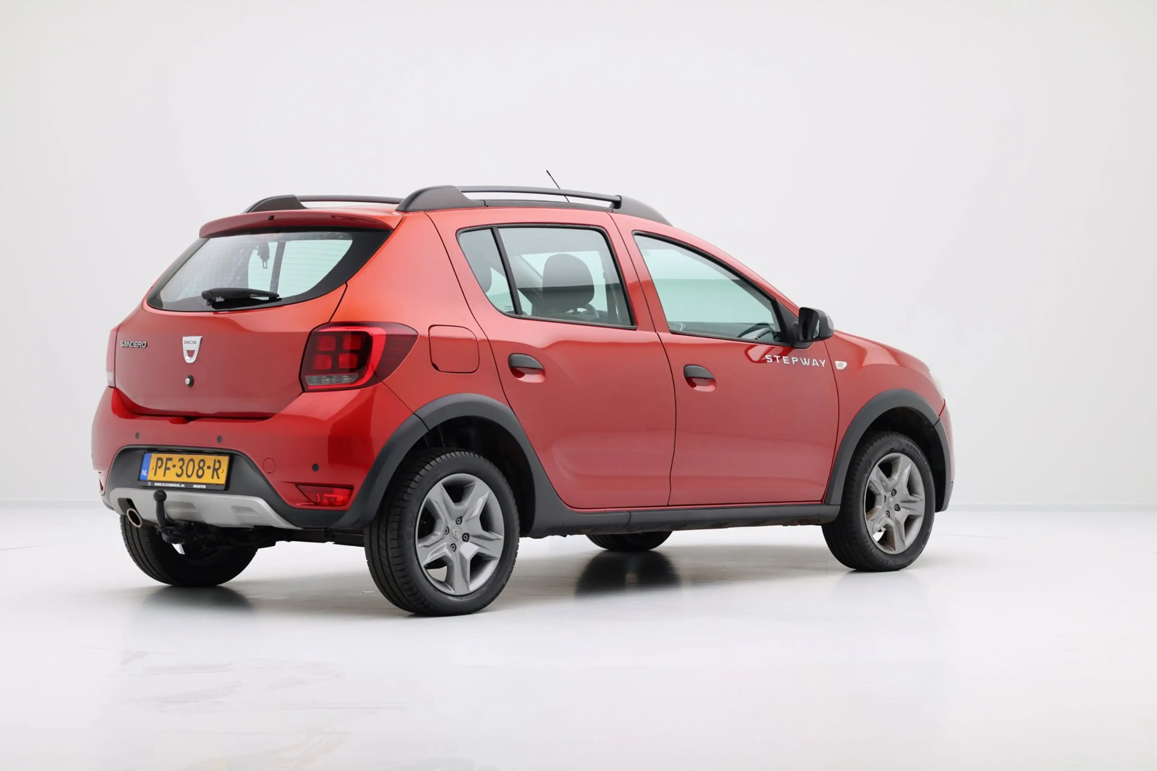 Dacia Sandero 0.9 TCe 5-drs Bi-Fuel / LPG-G3 SL Stepway Trekh.|N — photo 3