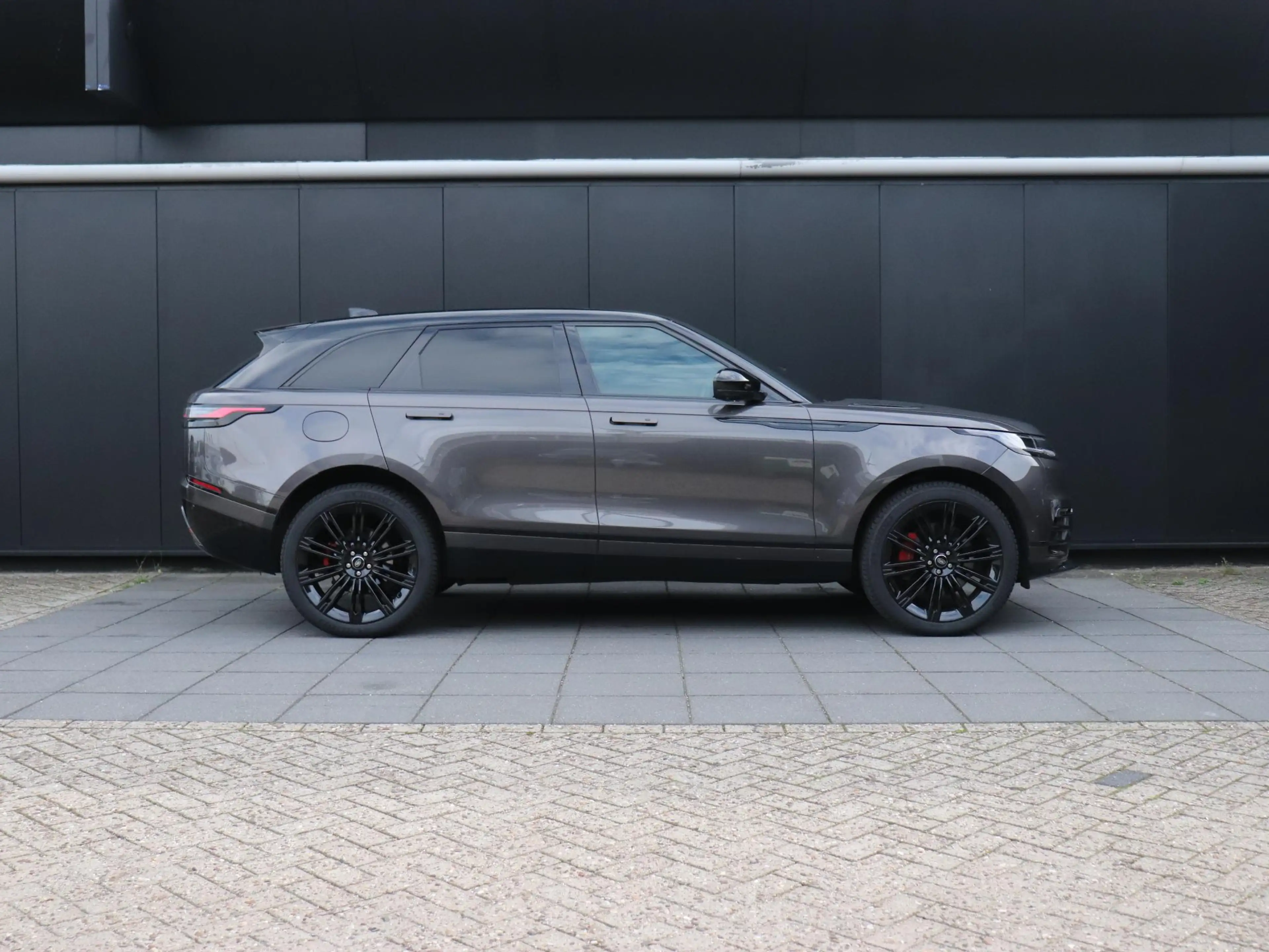 Land Rover Range Rover Velar 2.0 P400e AWD Dynamic HSE PHEV | LEDER | MEMORY | — photo 4